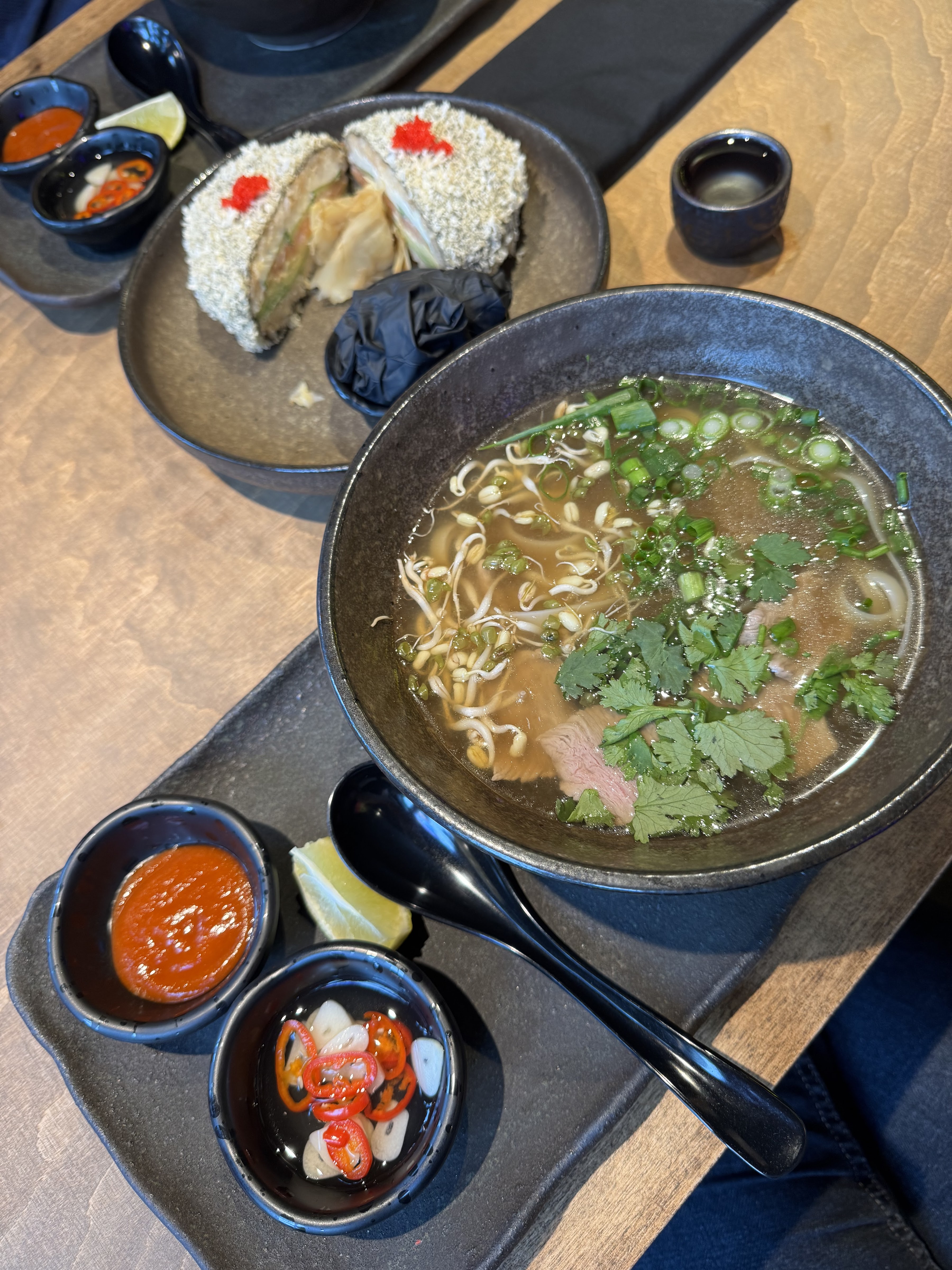 Chin Chin на Русанівській набережній image 17