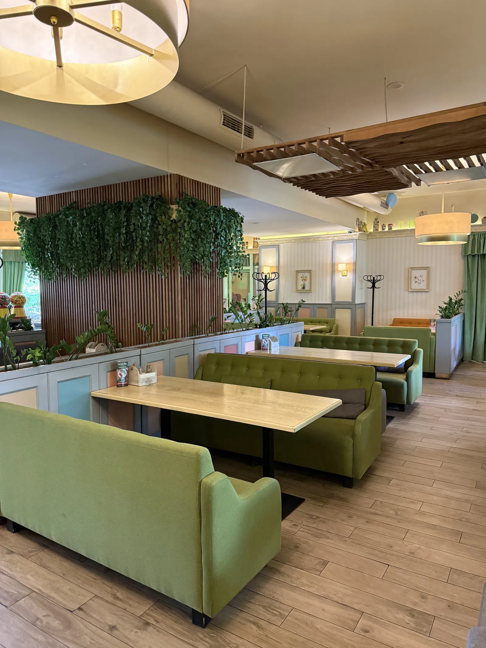 Pesto Cafe image 9