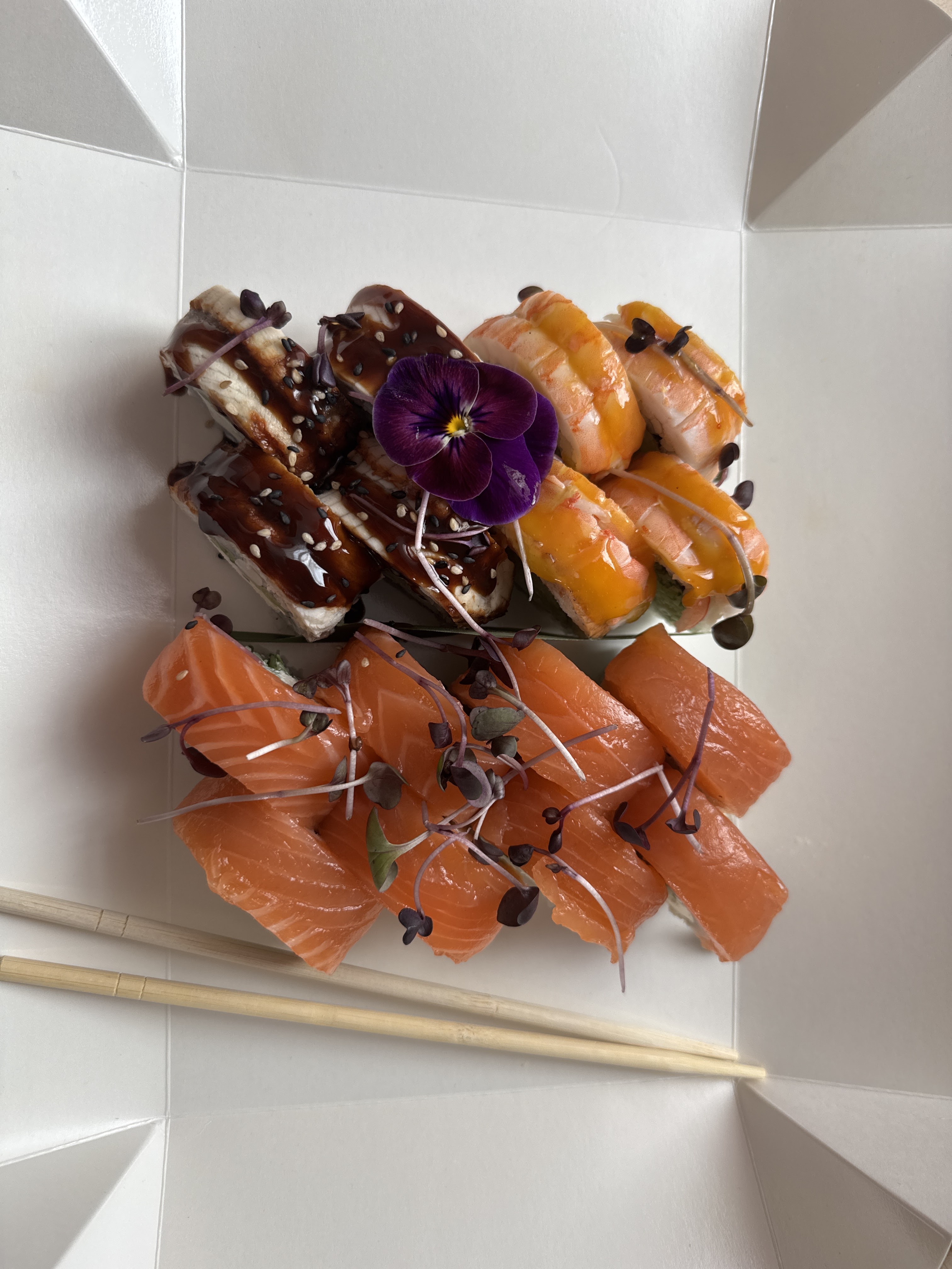 Big Family Sushi image 15