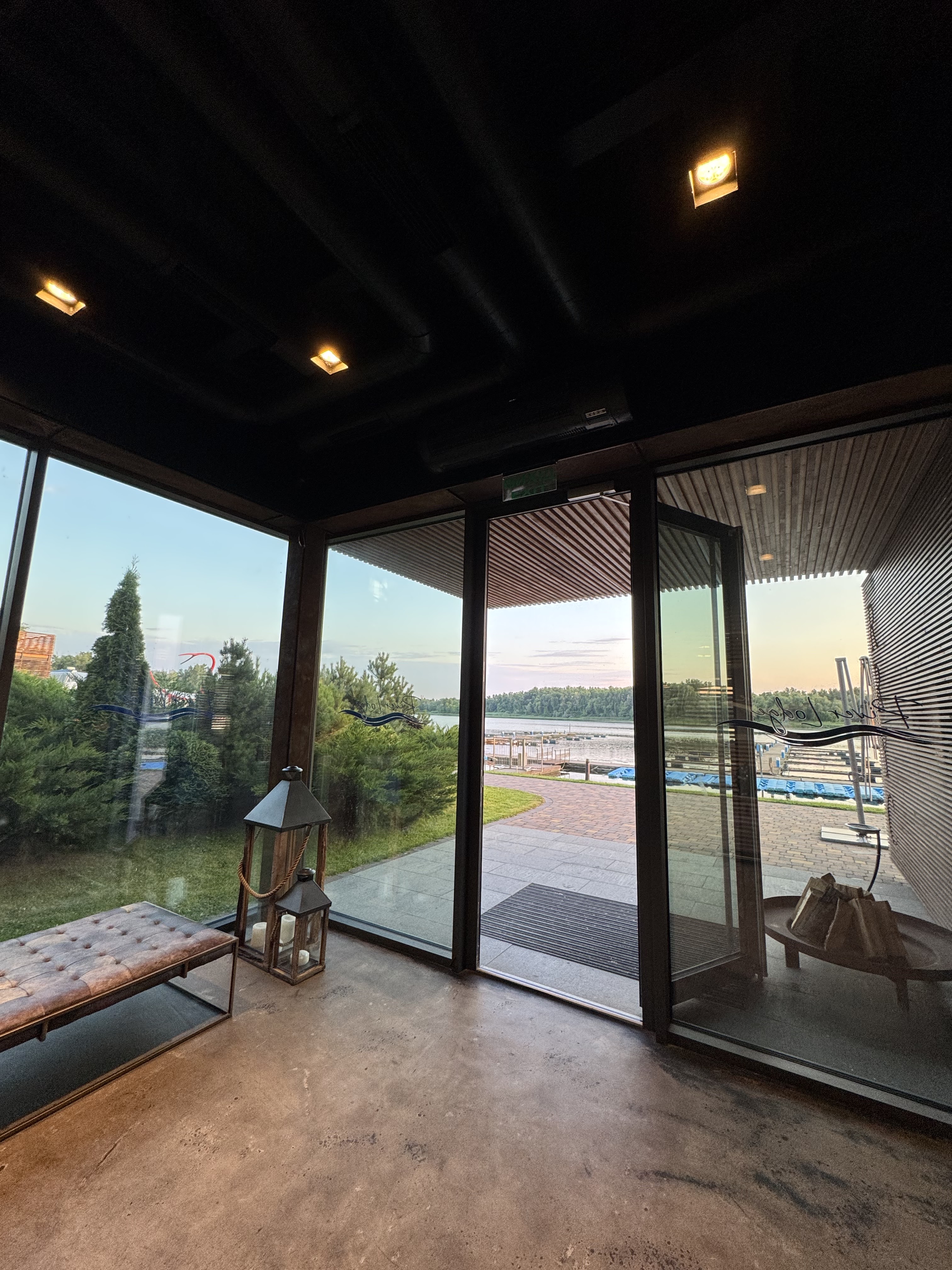 River Lodge image 20