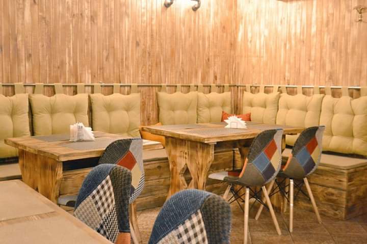 Kafe Pivdenne image 14