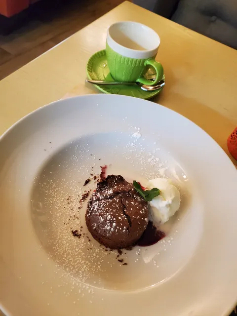 Pesto Cafe image 8