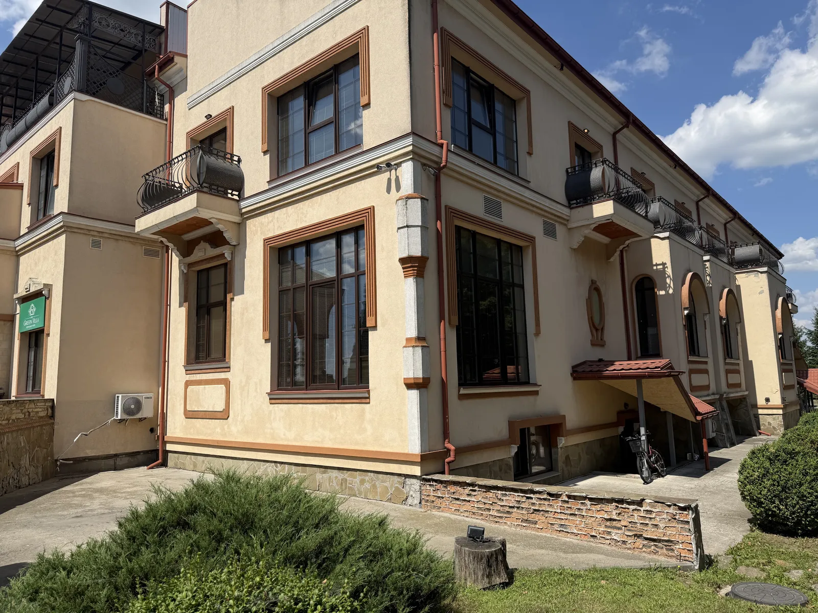Green Villa image 14