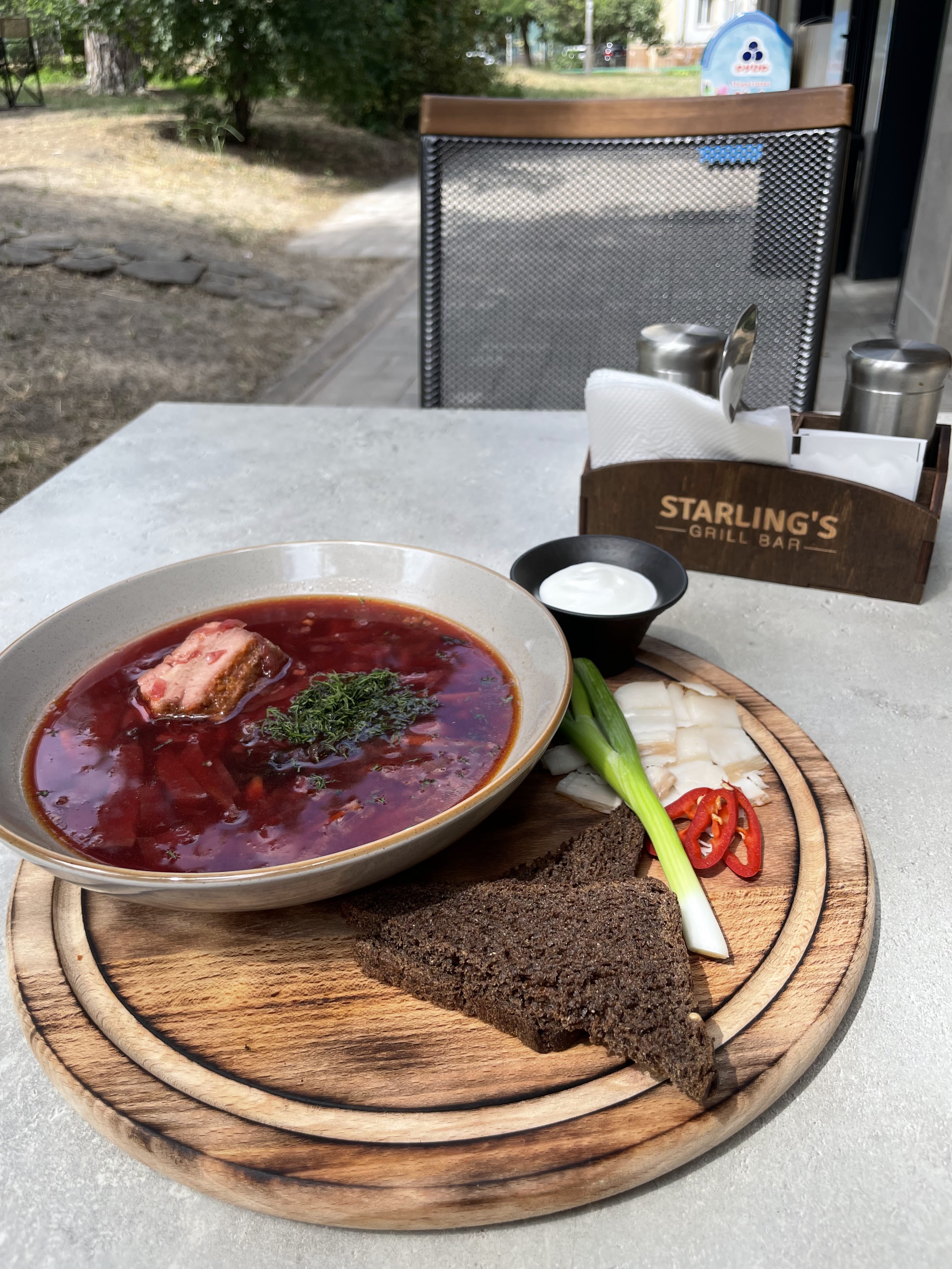 Starling’s Grill Bar image 13