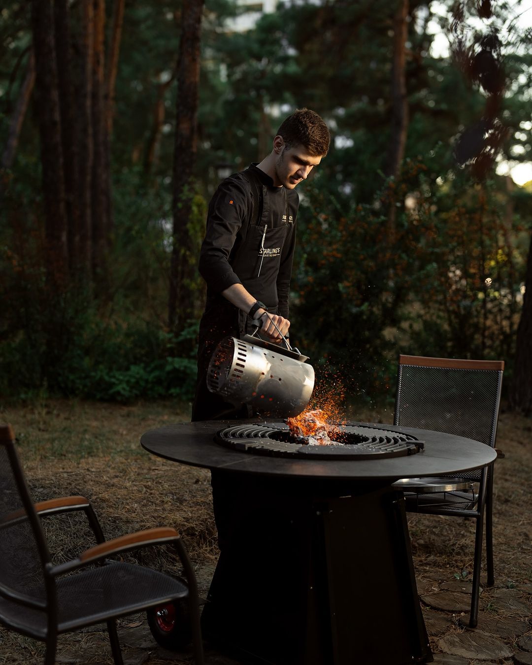 Starling’s Grill Bar image 16