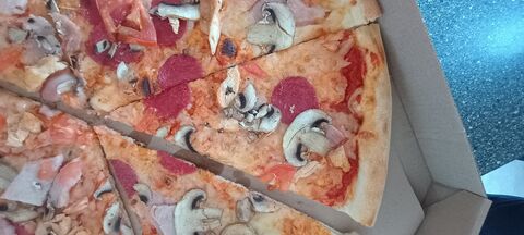 Bellissimo Pizza image 17