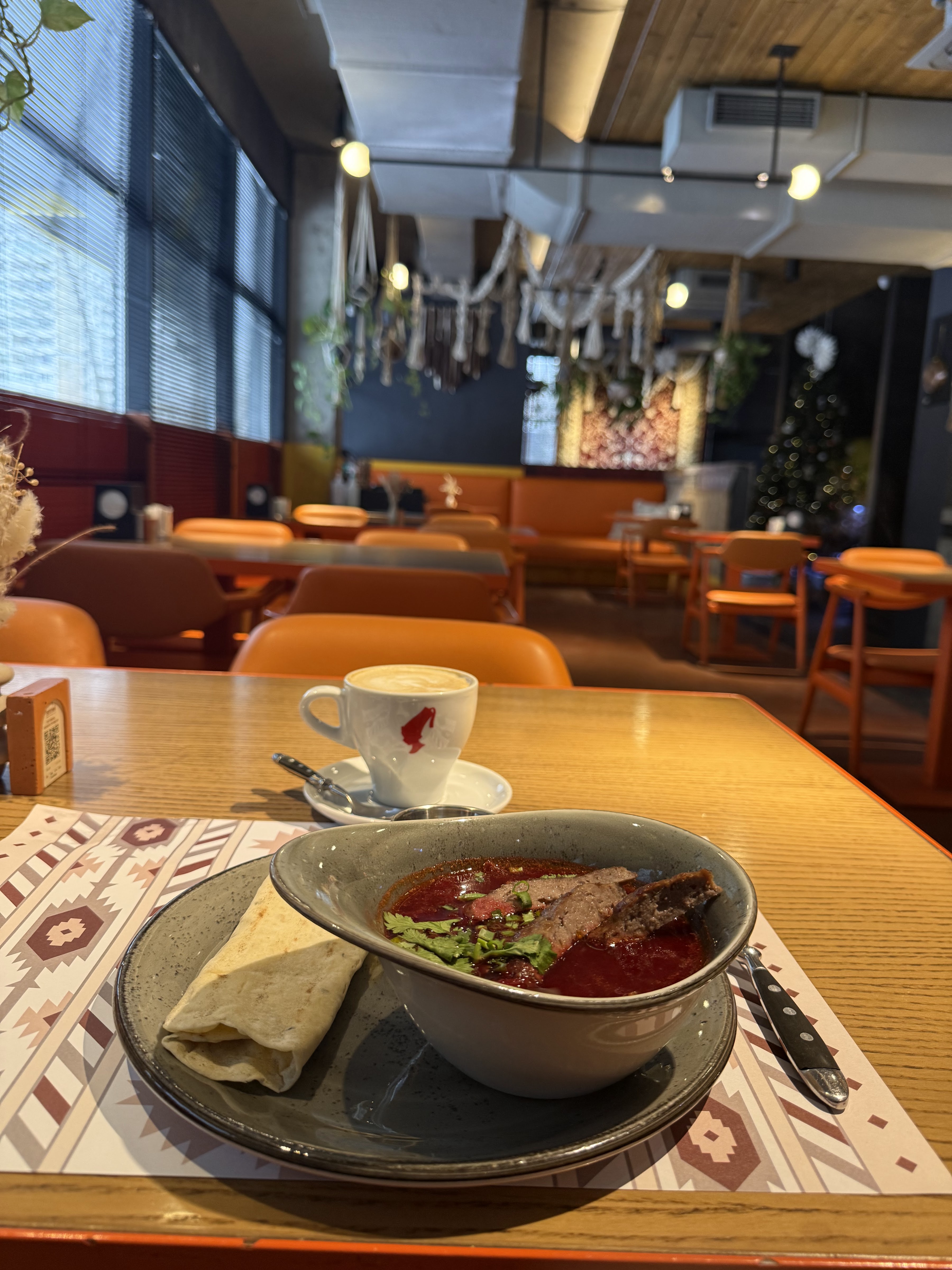 Теплий на Троєщині image 12