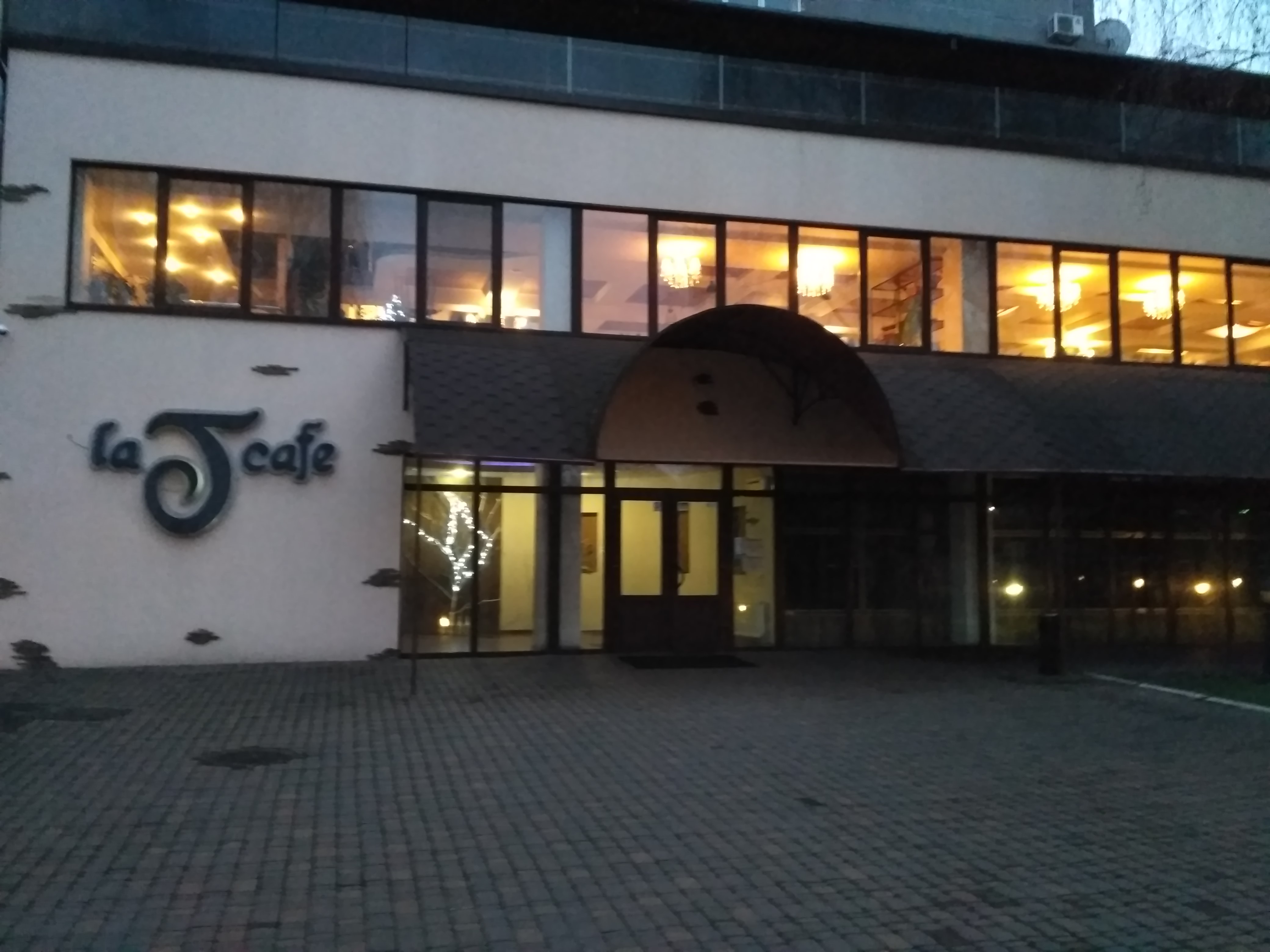 La`Terrassa Cafe image 14