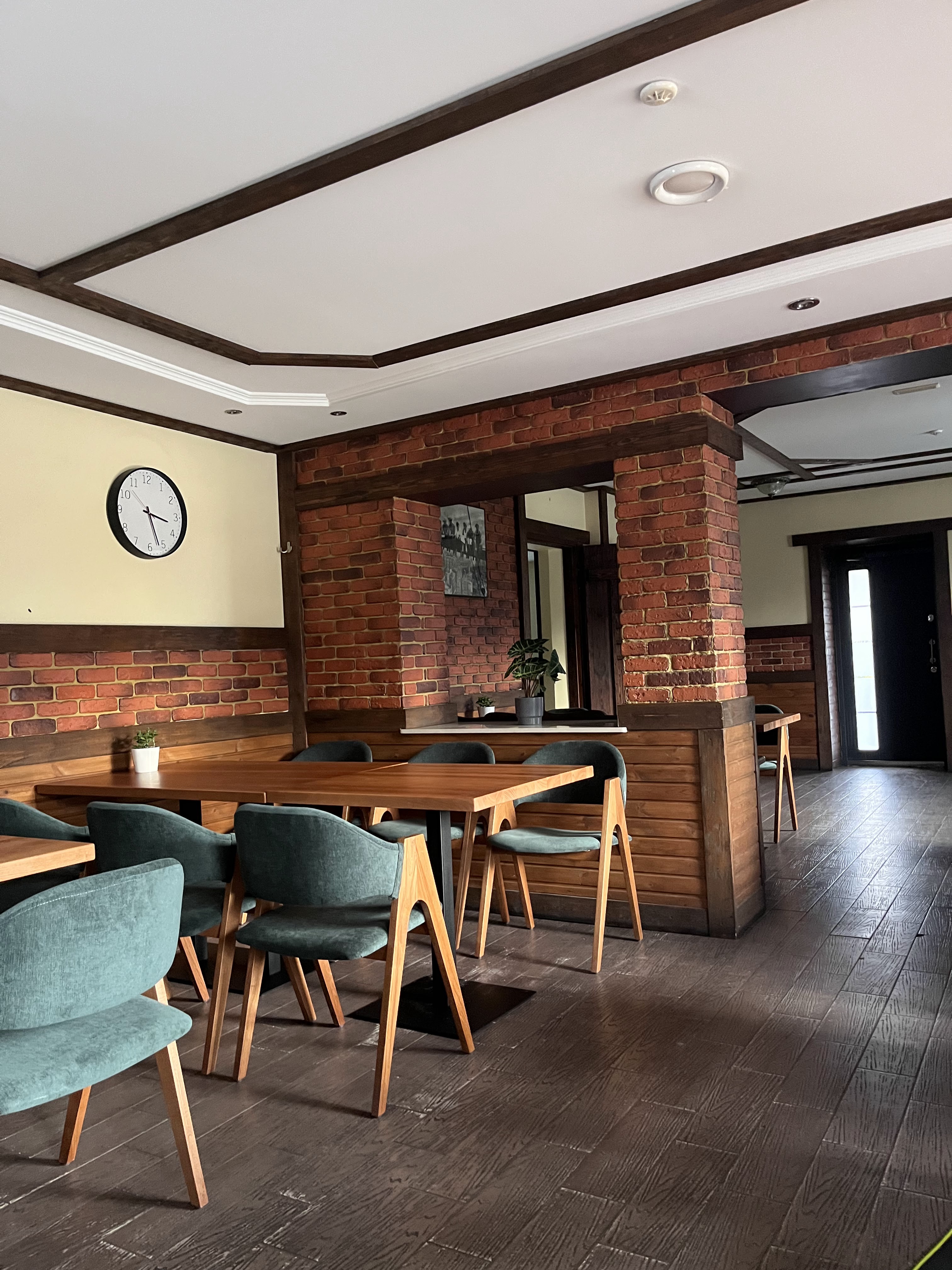 Hrylʹ-Bar "Zhuravli" image 14