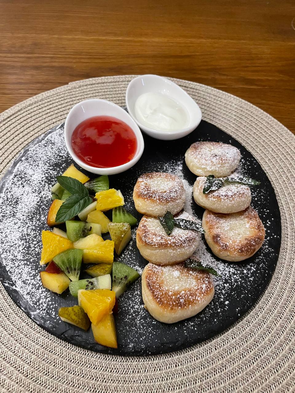 Griva art party bar image 2