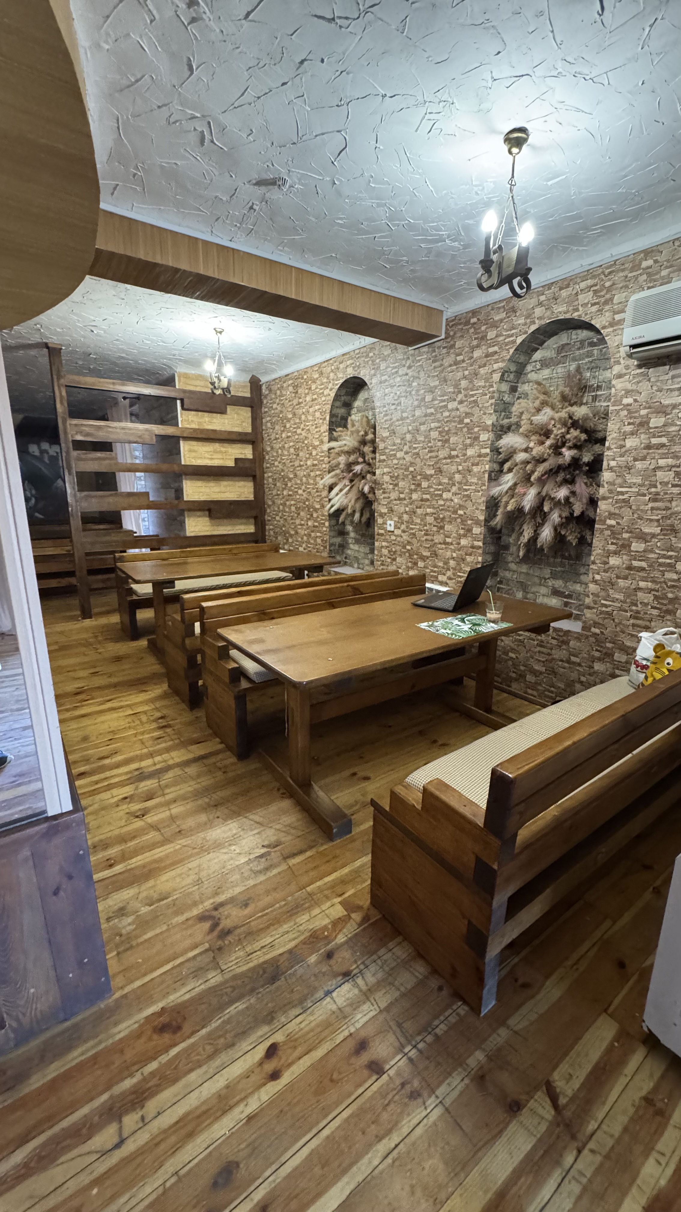 Griva art party bar image 5