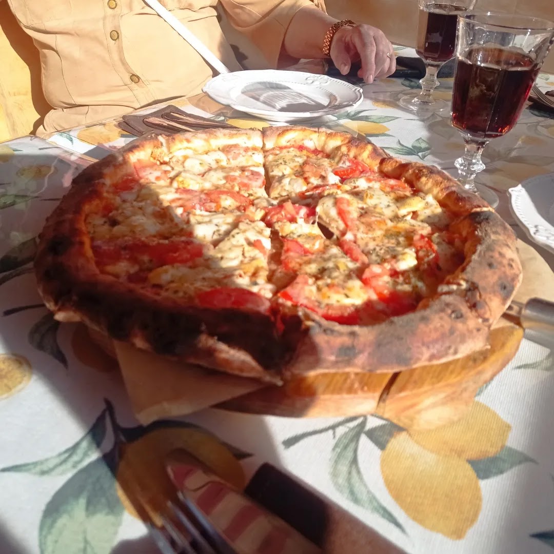 Bella Italia image 3