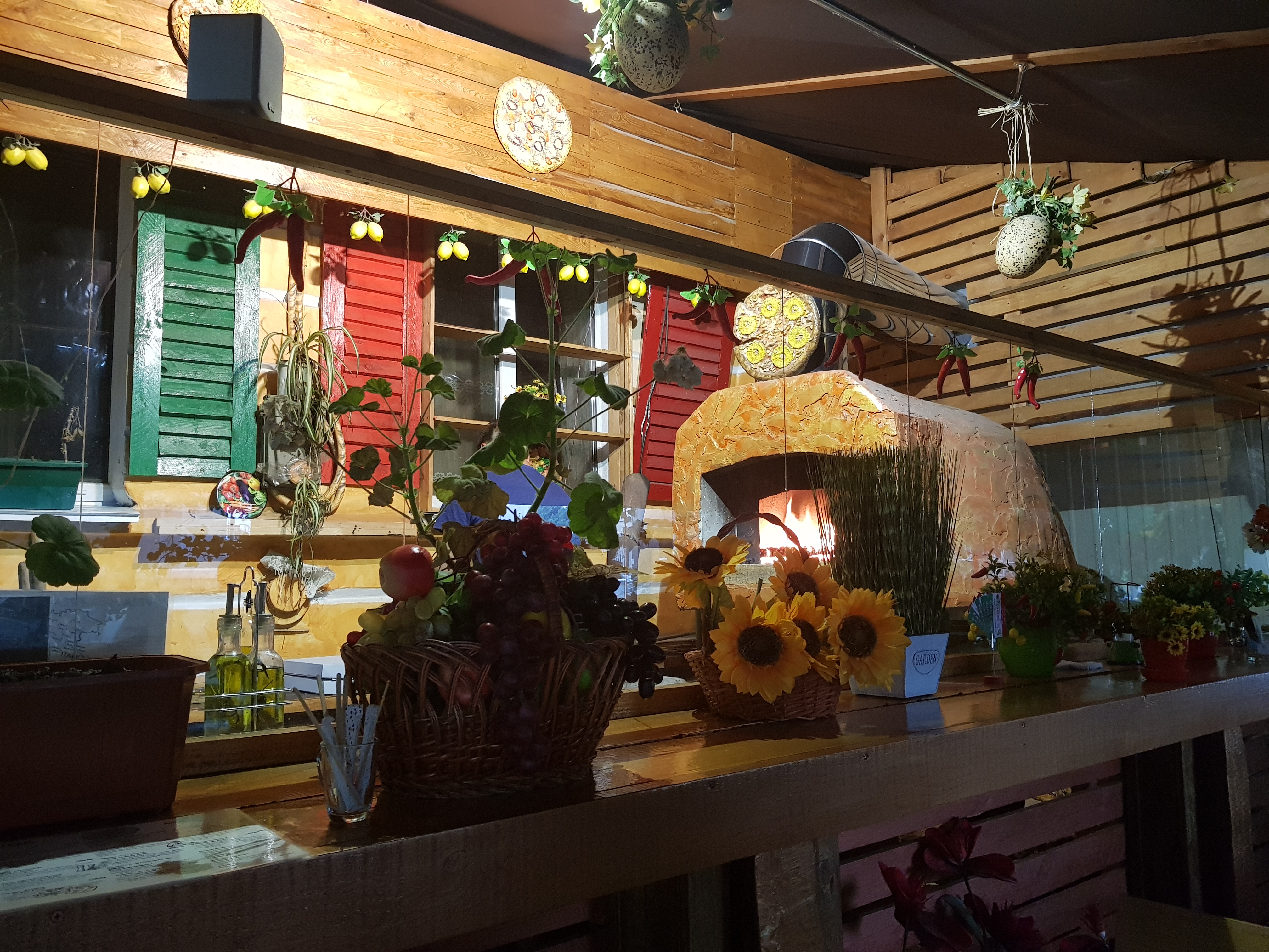 Bella Italia image 4