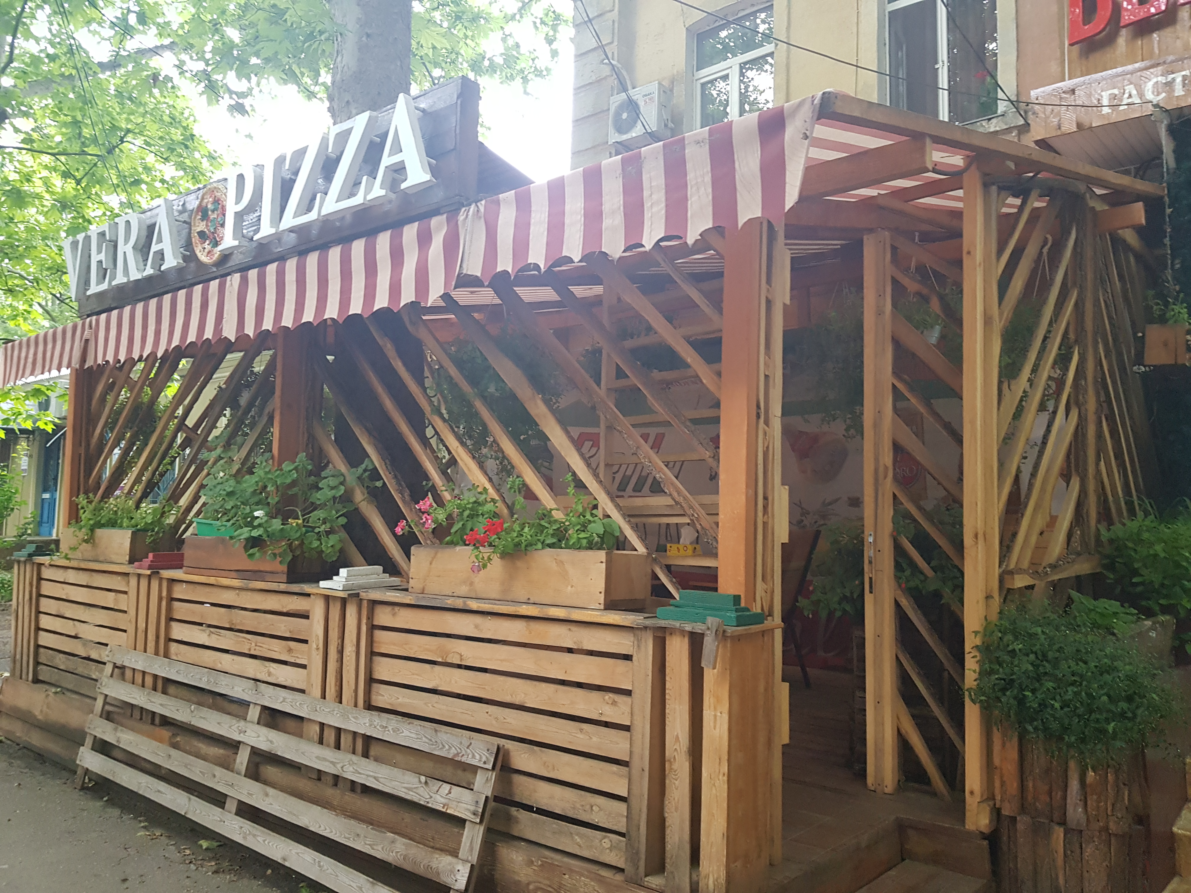 Bella Italia image 8