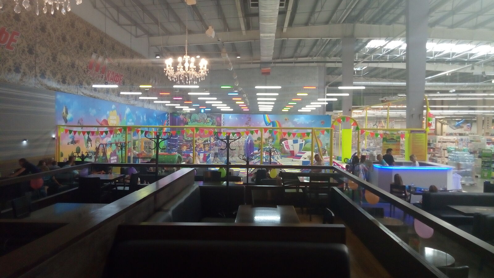 Café Tavria image 7