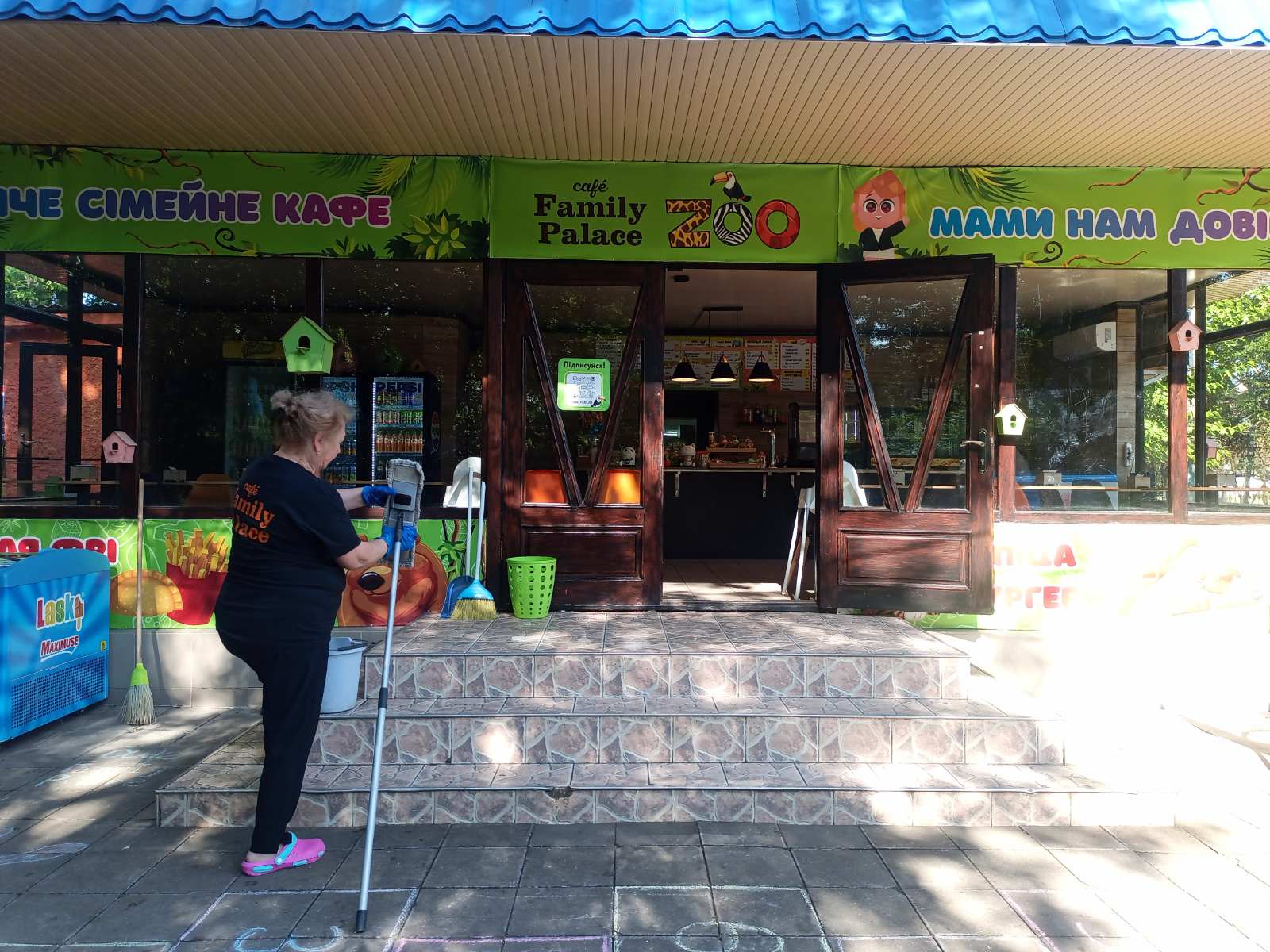 FAMILY PALACE zoo. Сімейне кафе в Миколаївському зоопарку image 10