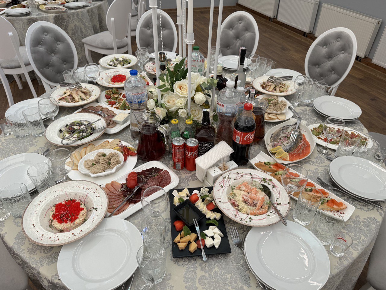 Feniks Restaurant image 1