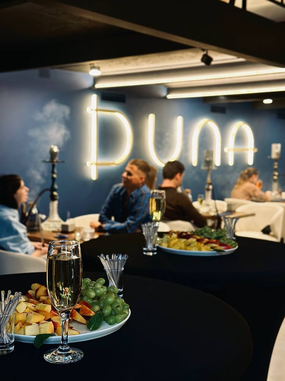 Duna lounge bar image 14