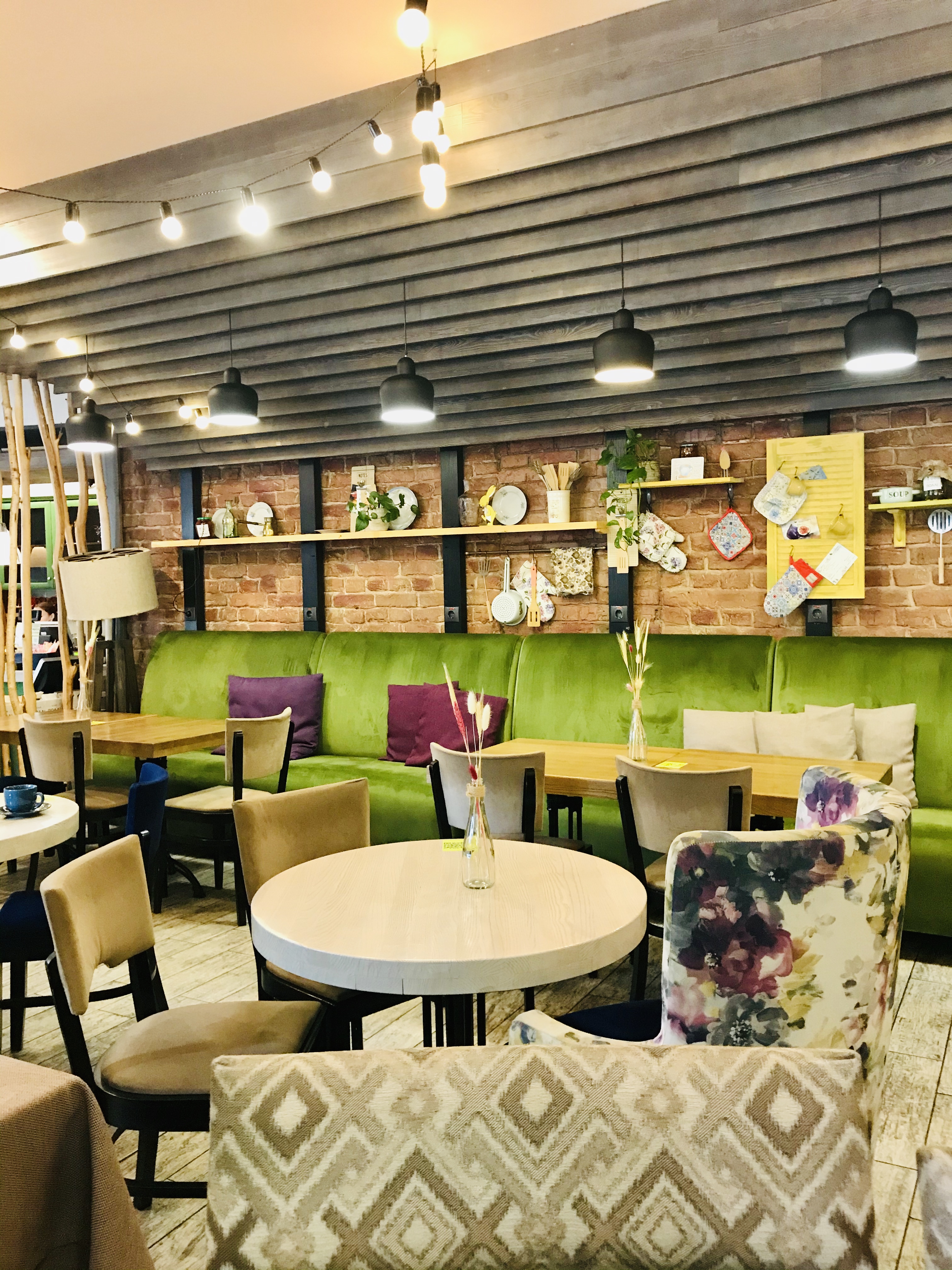 Kitchen Polly image 19