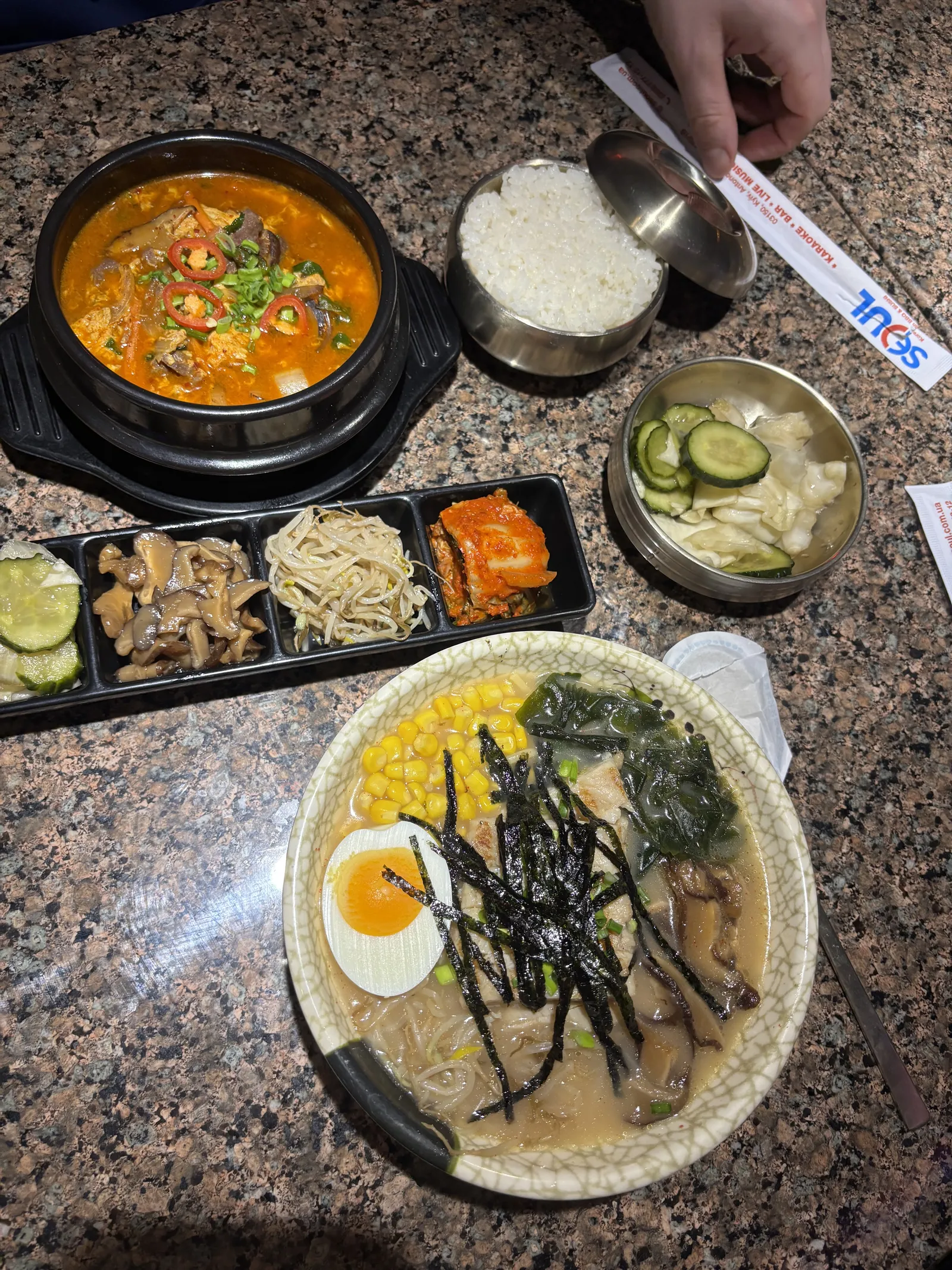 Seoul Soul KOREAN BBQ Karaoke 서울 image 15