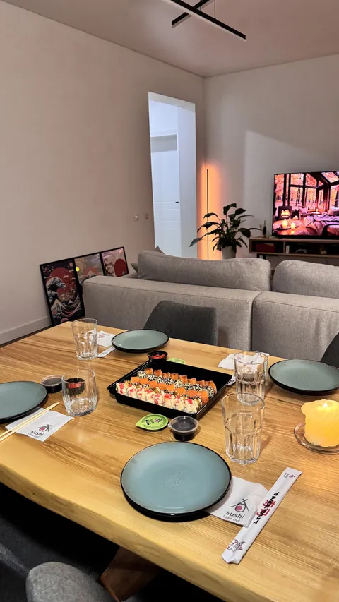 Sushi Take Out image 1