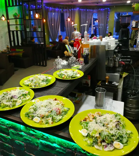 KIWI cafe & lounge image 8