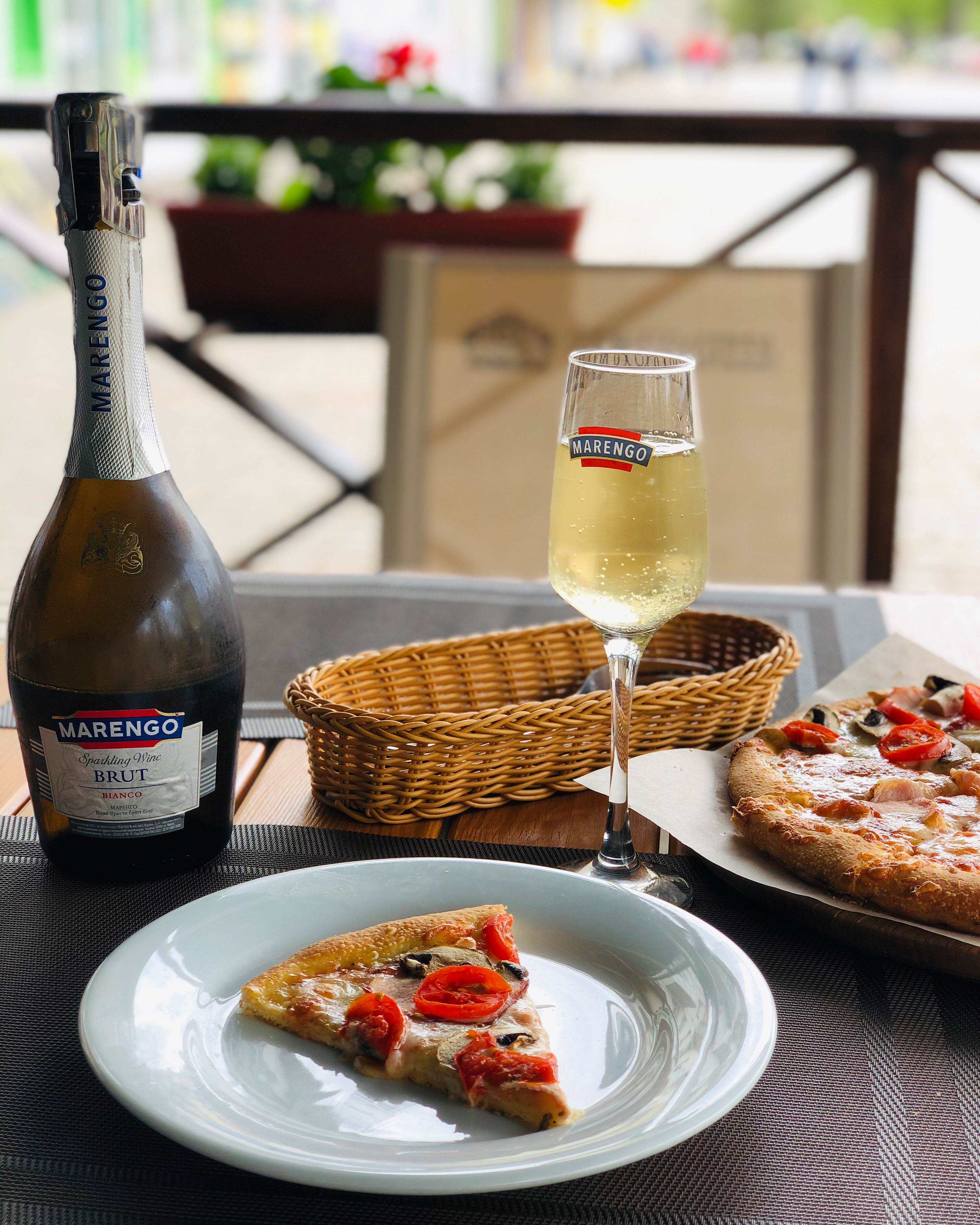 Montana Pizza image 9