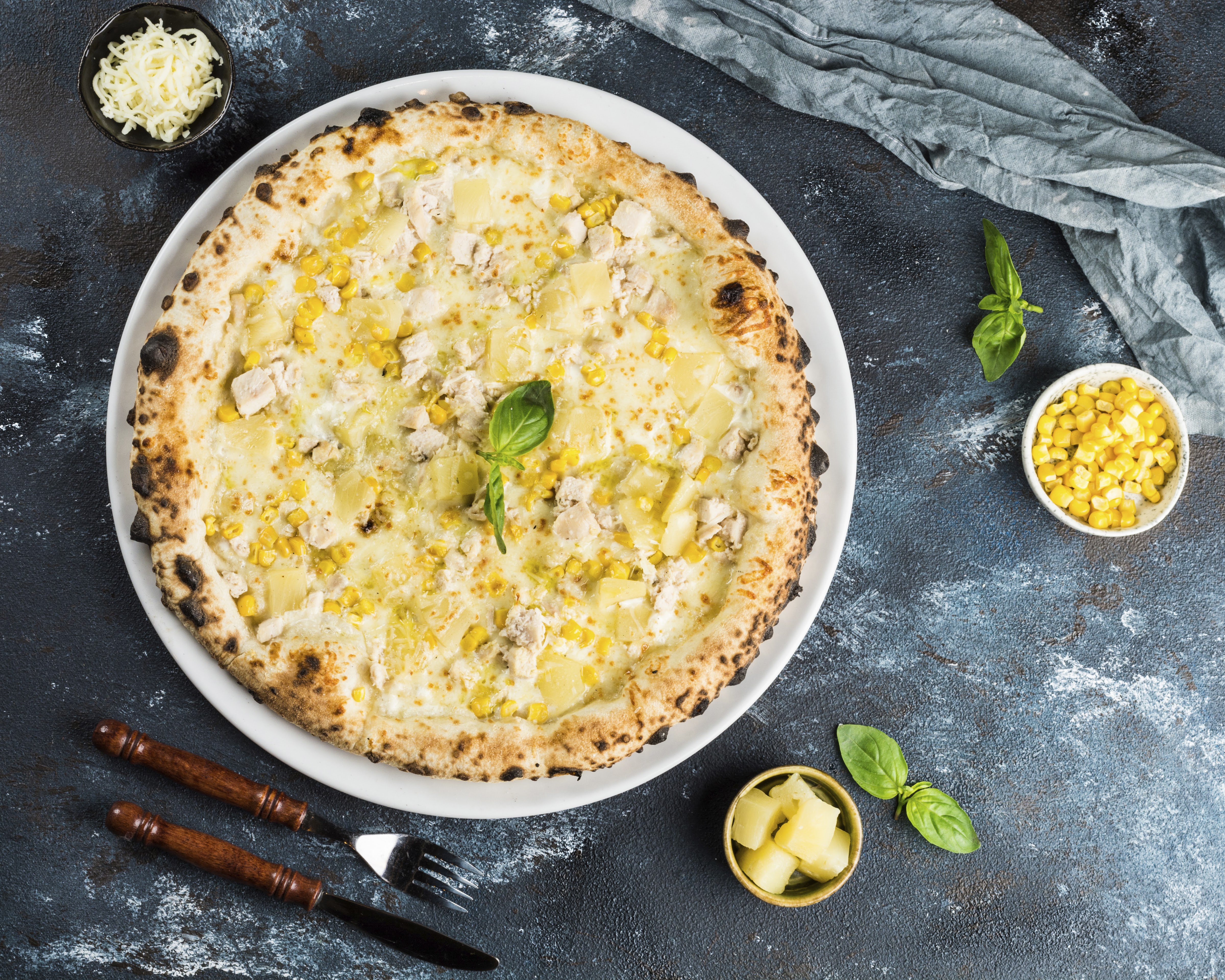 32Cm Pitsa Na Drovakh image 2