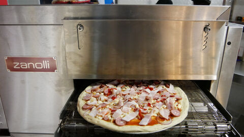 Seven Pizza image 5