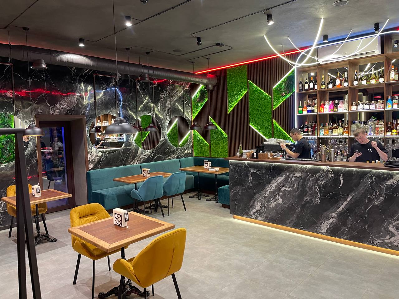 Veranda Eats&Drinks image 8