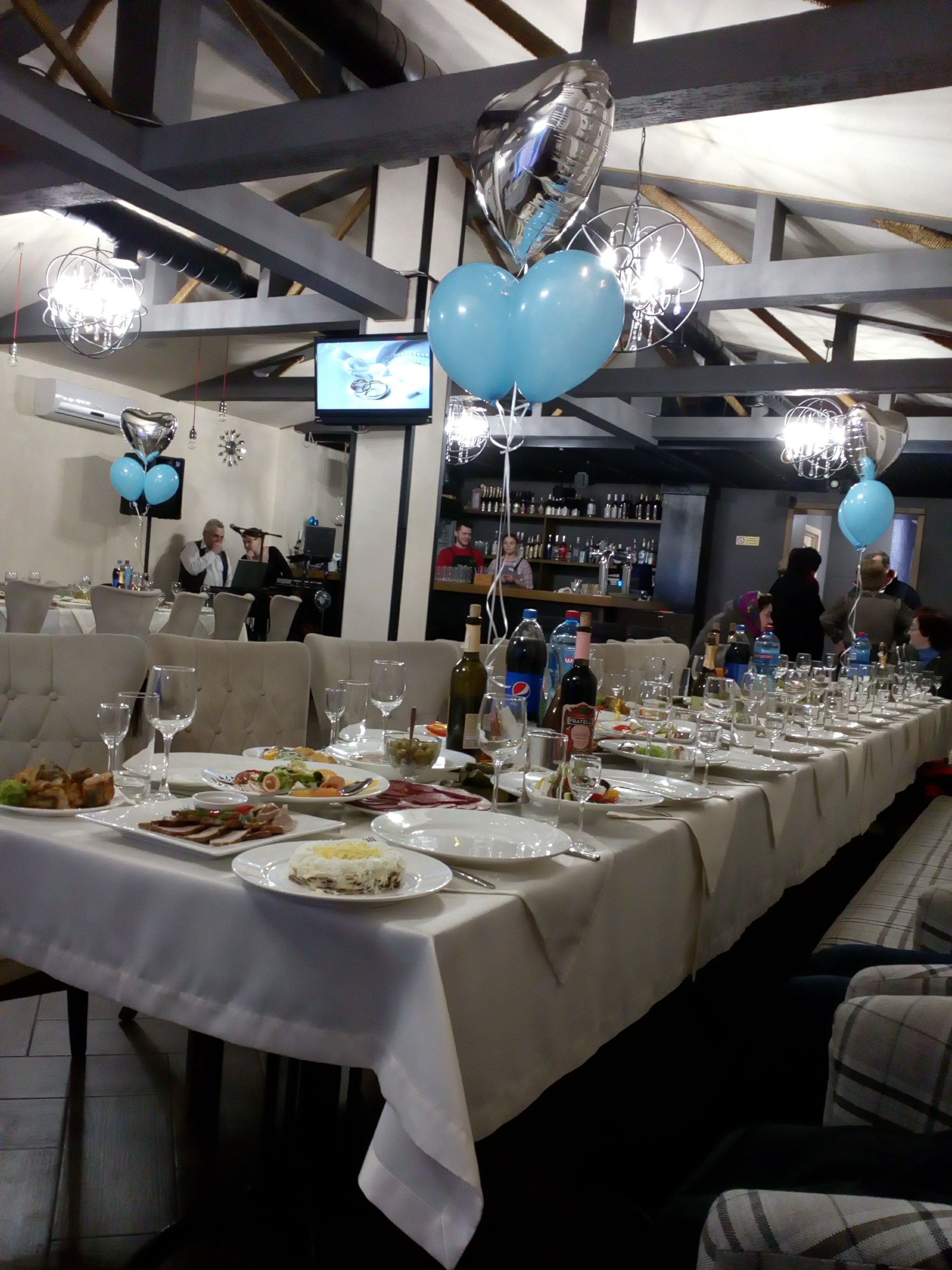 Rebro Grill and Bar image 5