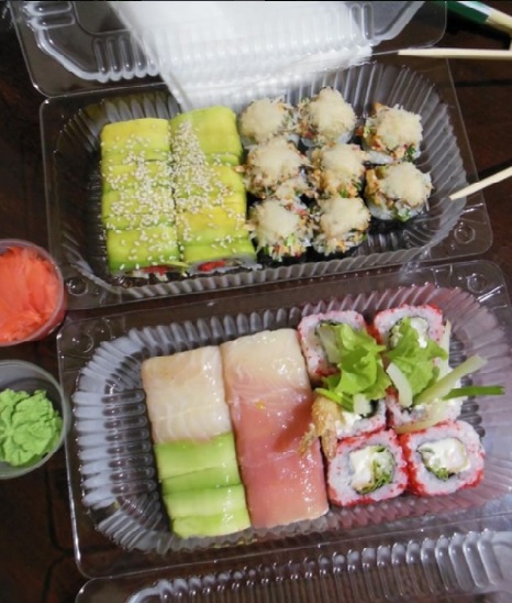 Sushi wok out image 7