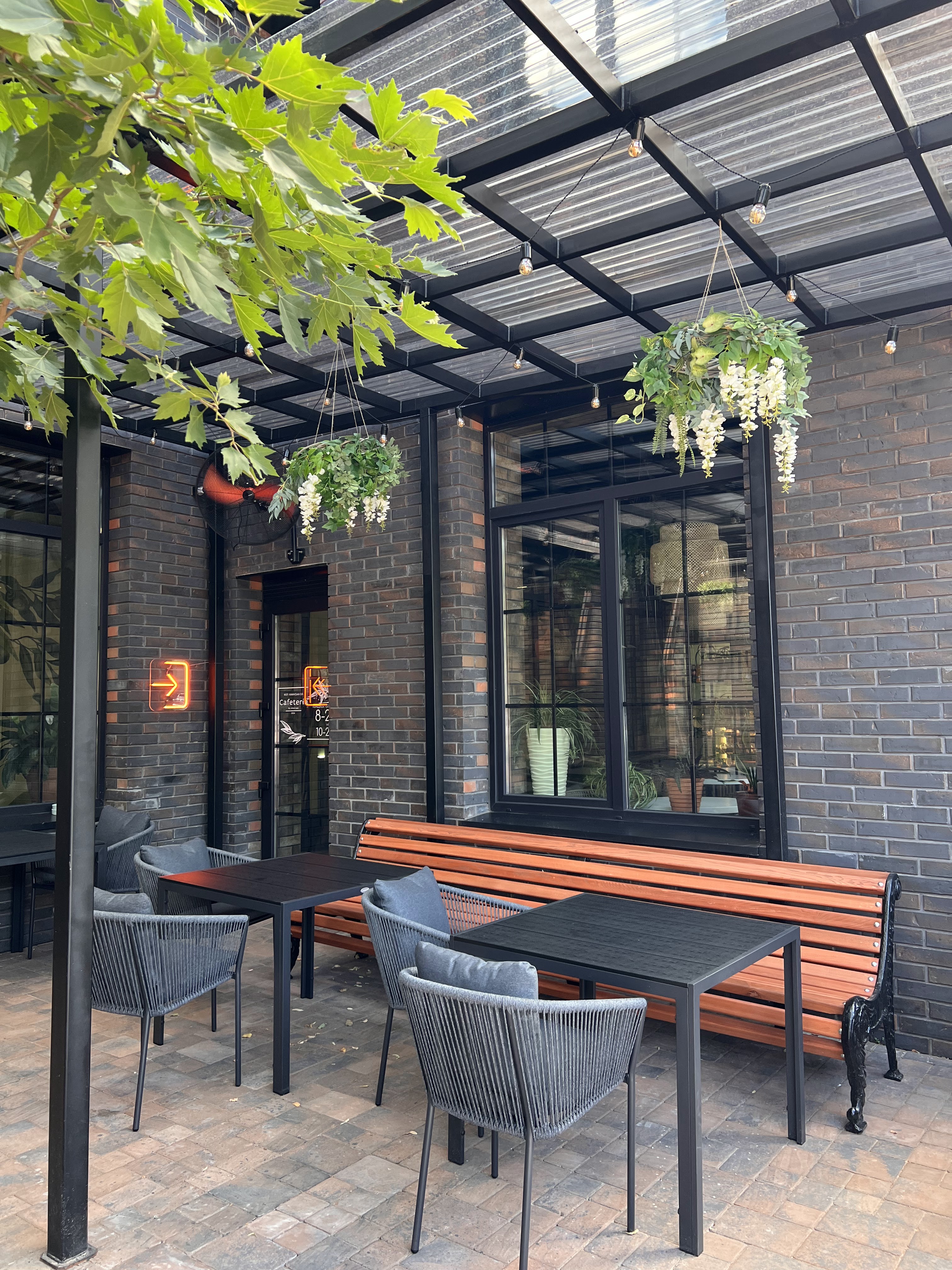 Cafeteria by UAstreet image 5