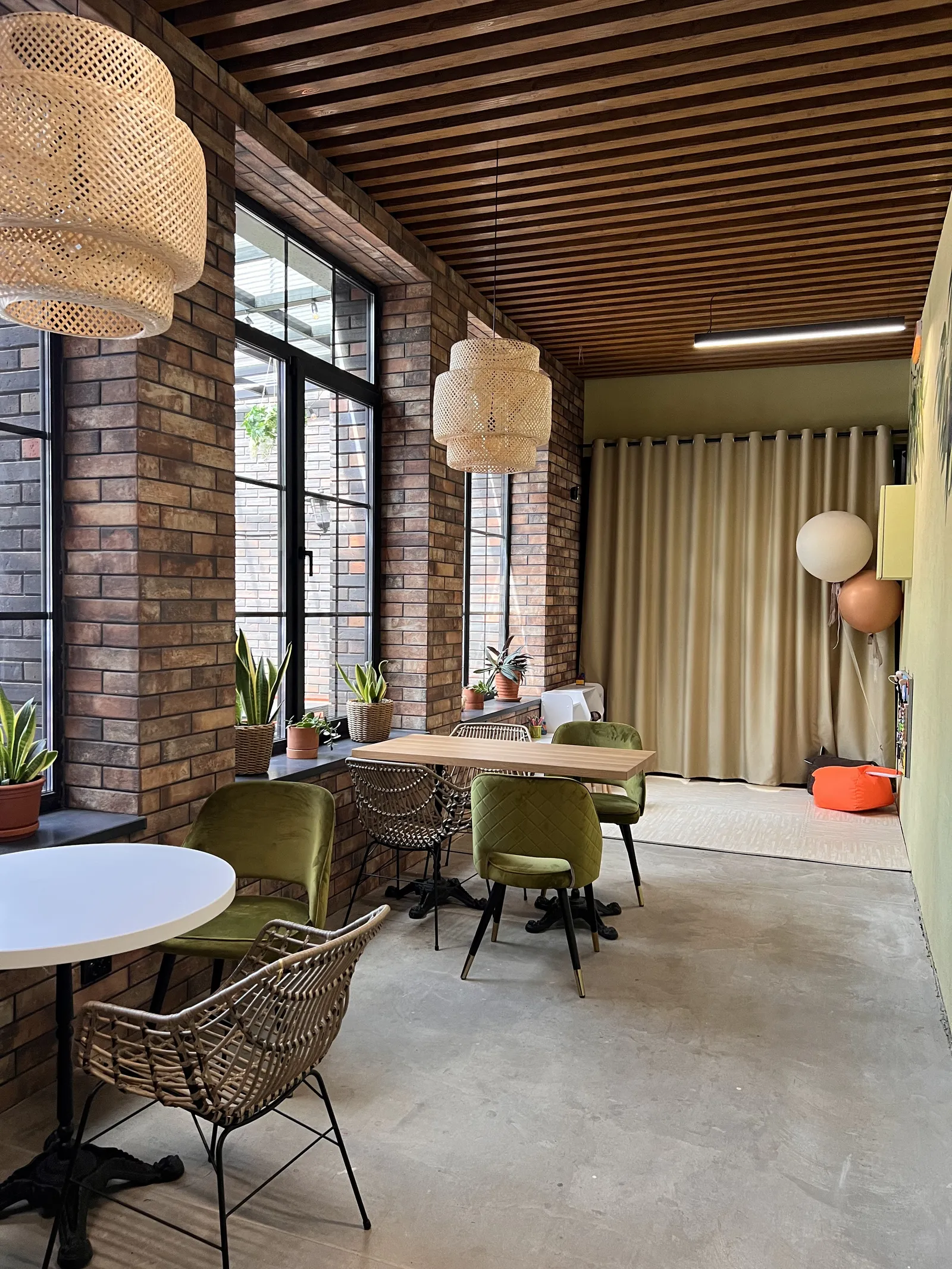 Cafeteria by UAstreet image 8