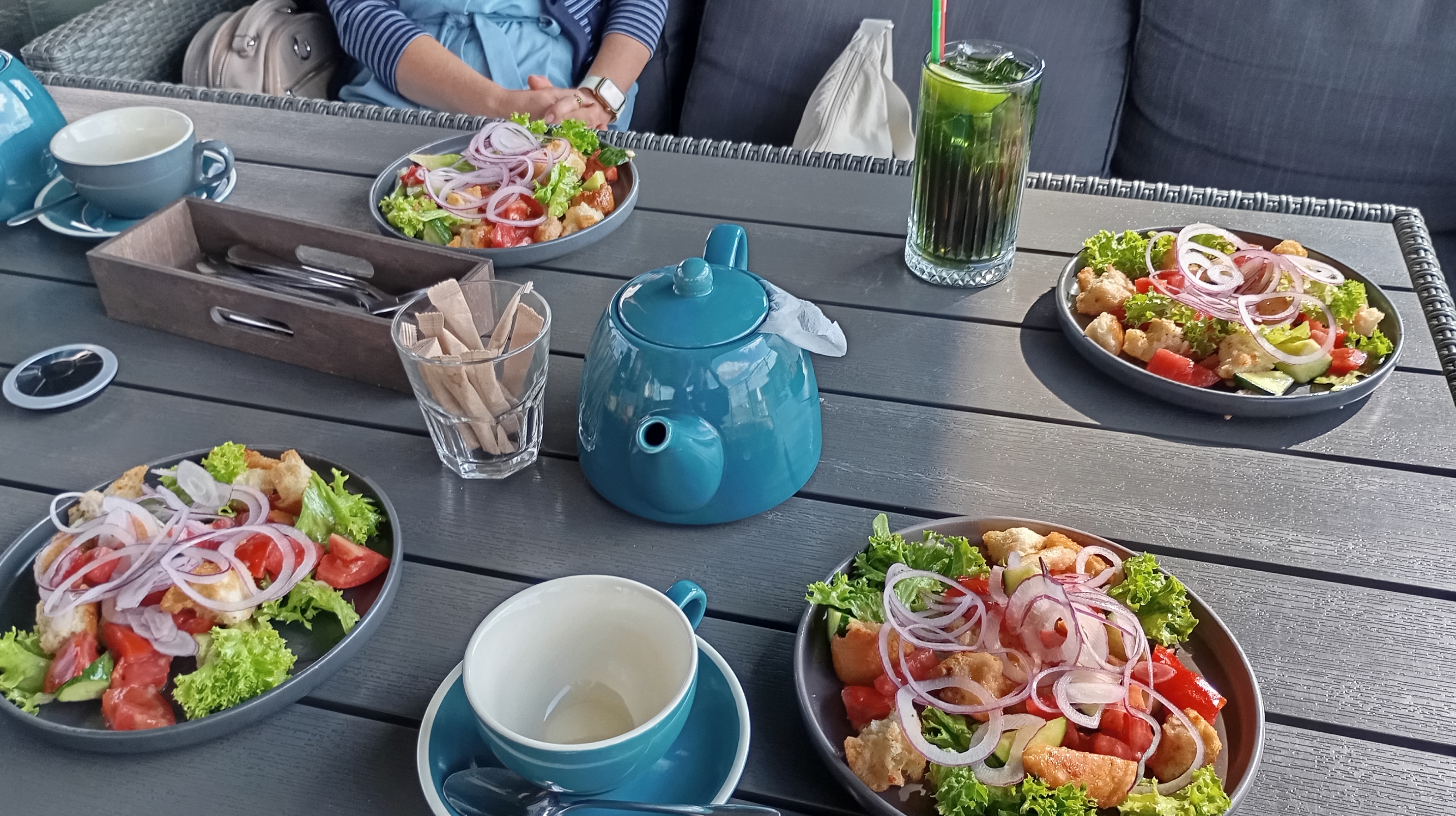 SHIB Restaurant & Bar image 2