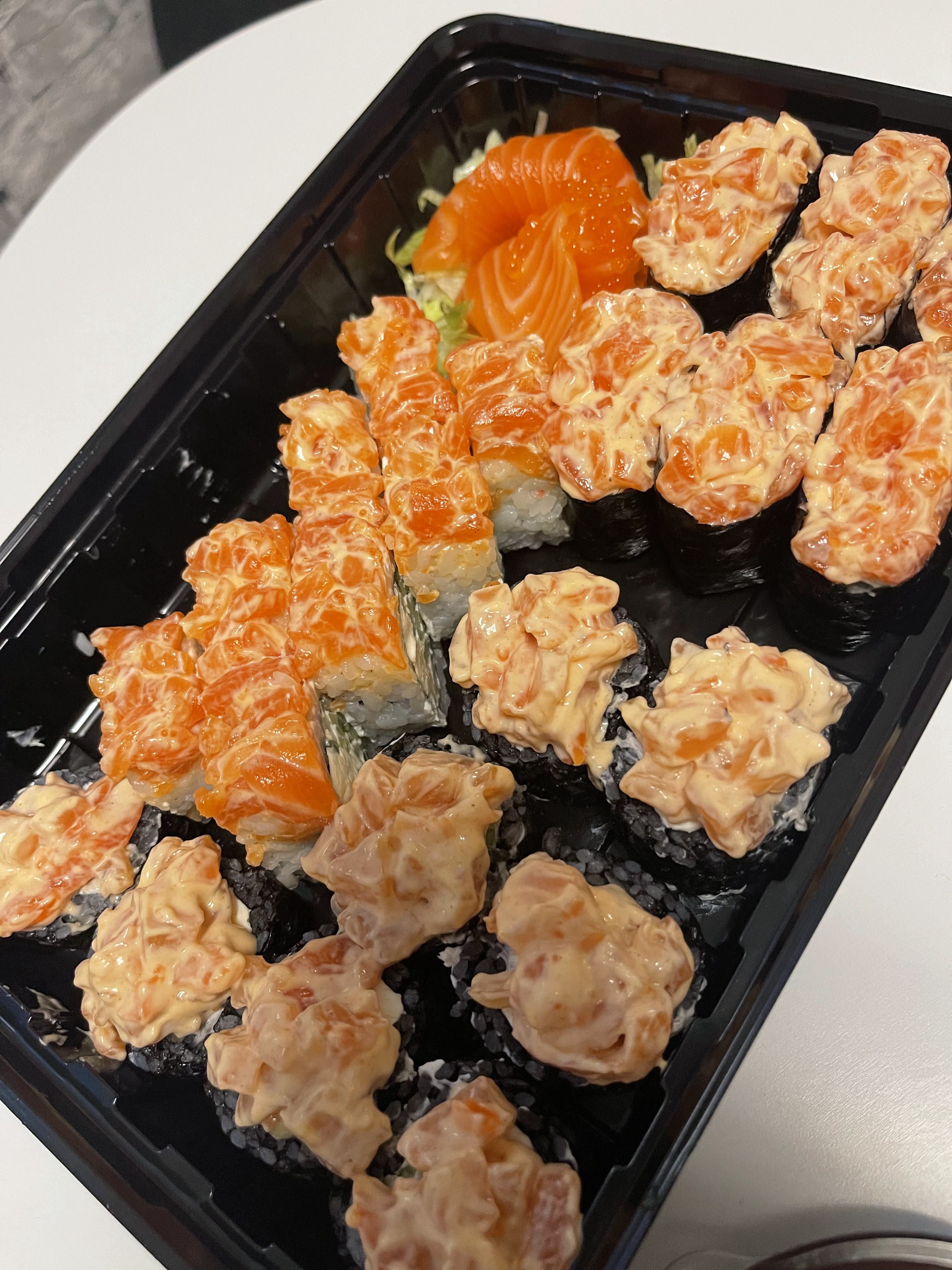 Sushi HUB – суші-бар з доставкою image 2