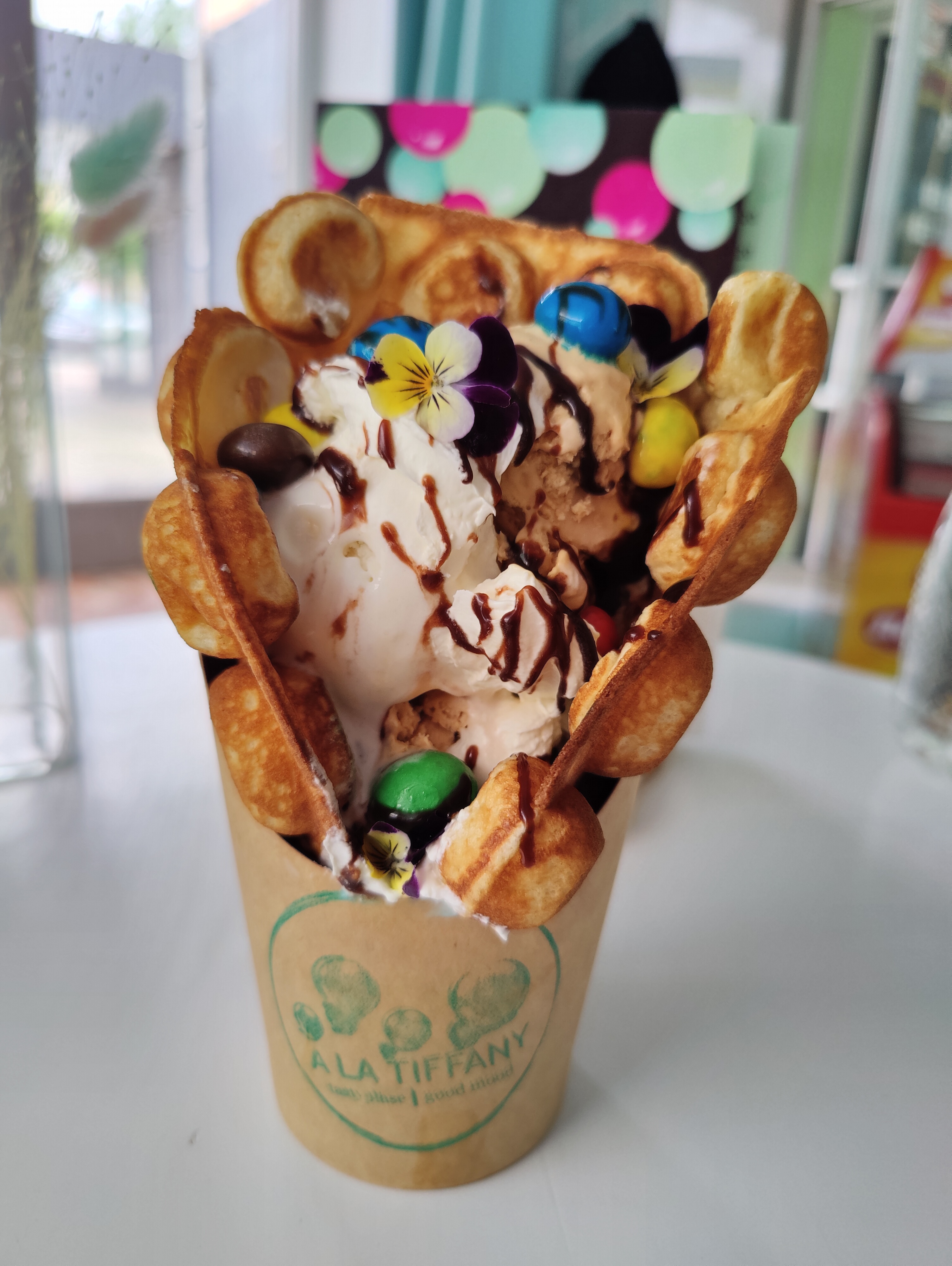 Á la Tiffany cafe image 2