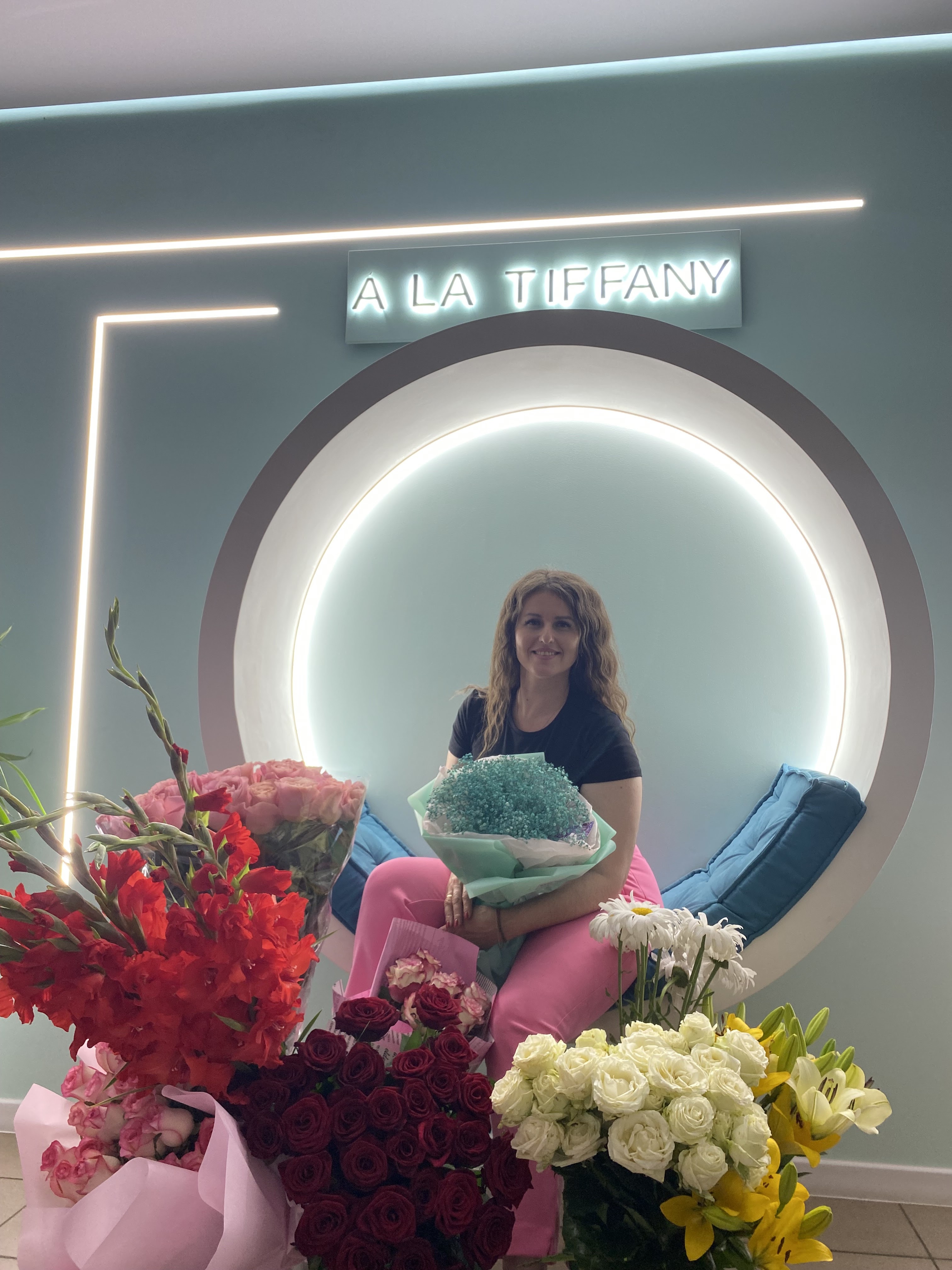 Á la Tiffany cafe image 8