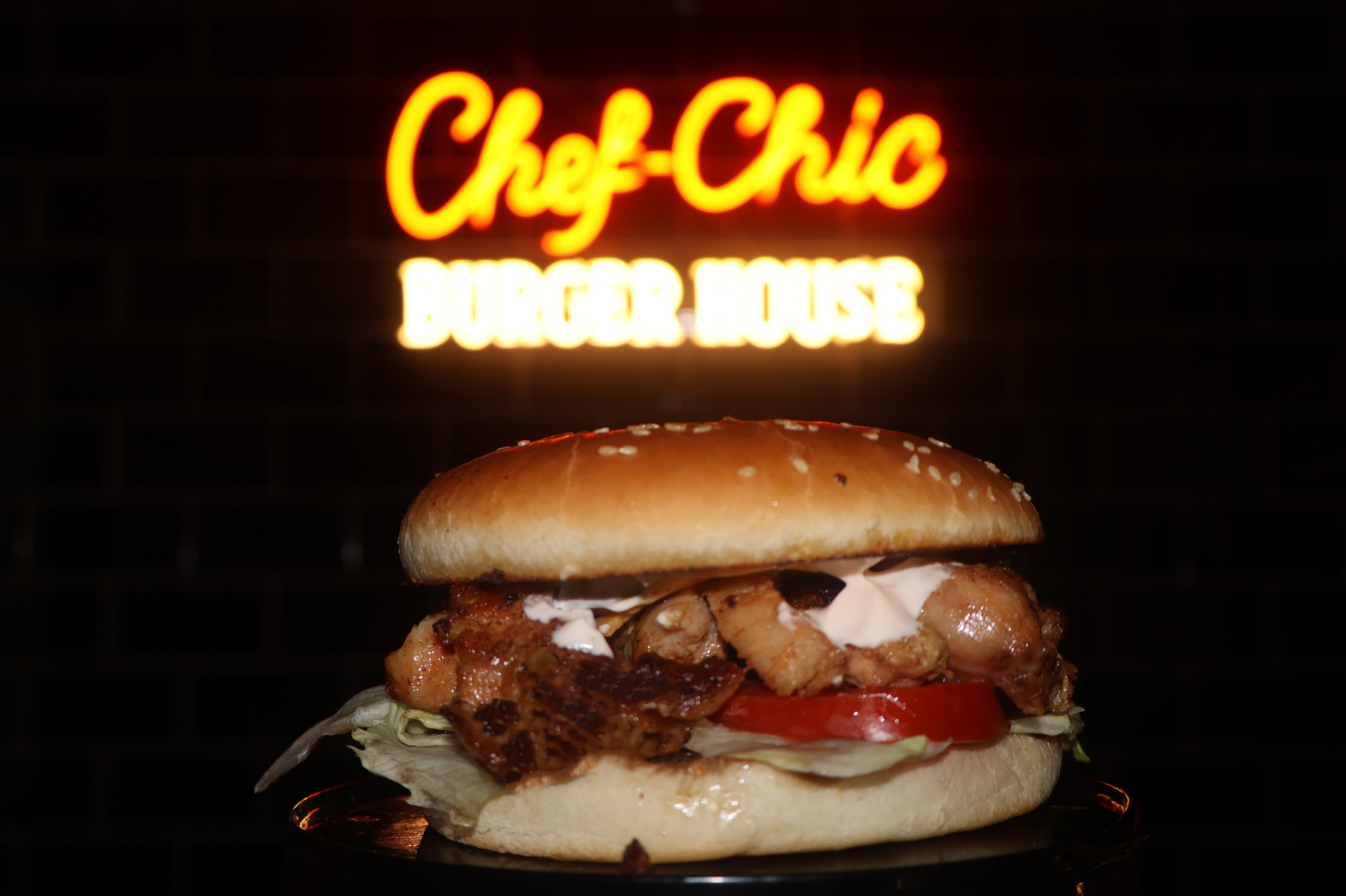 Chef-Chic Burger House image 3