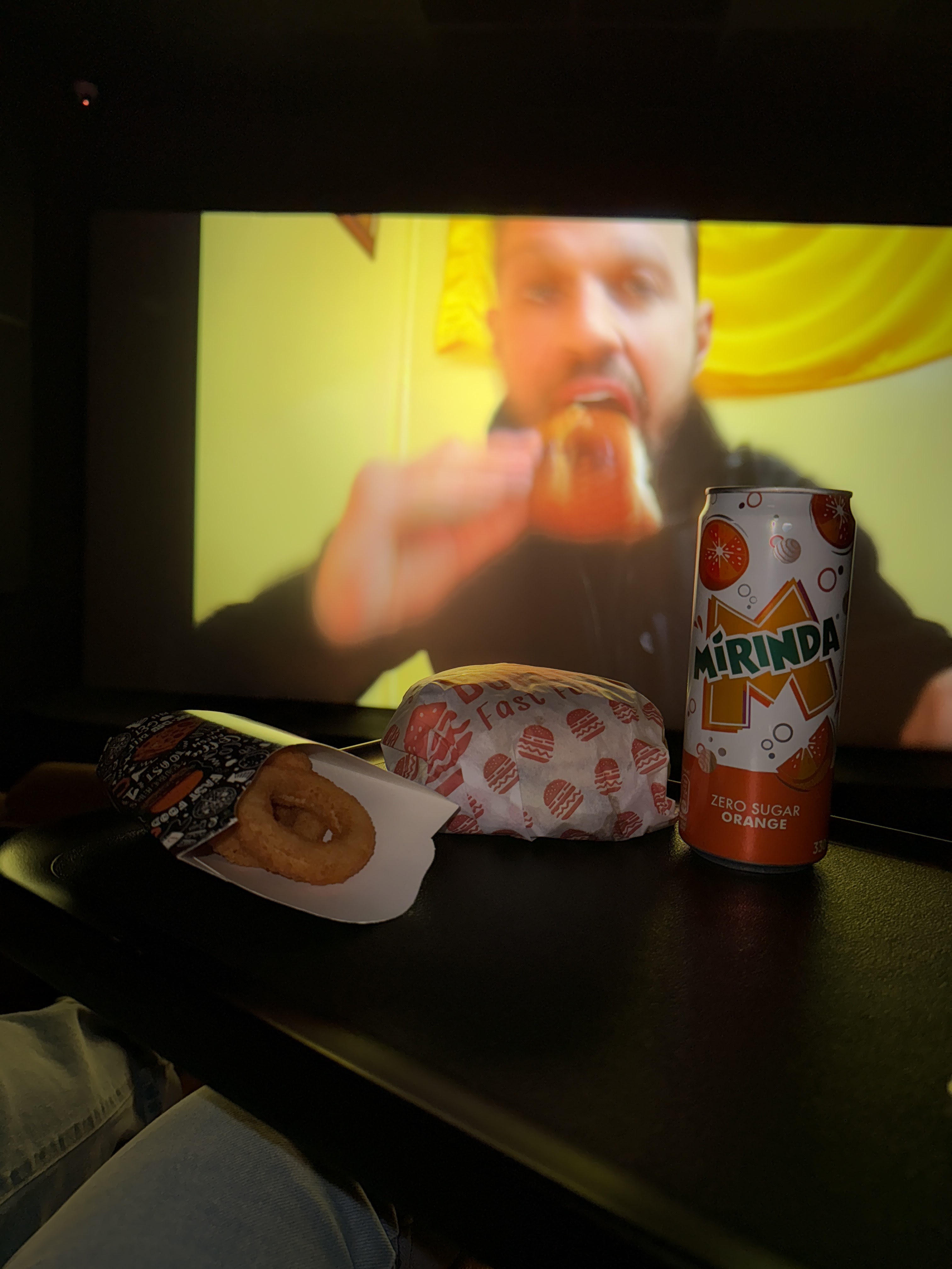 Chef-Chic Burger House image 10