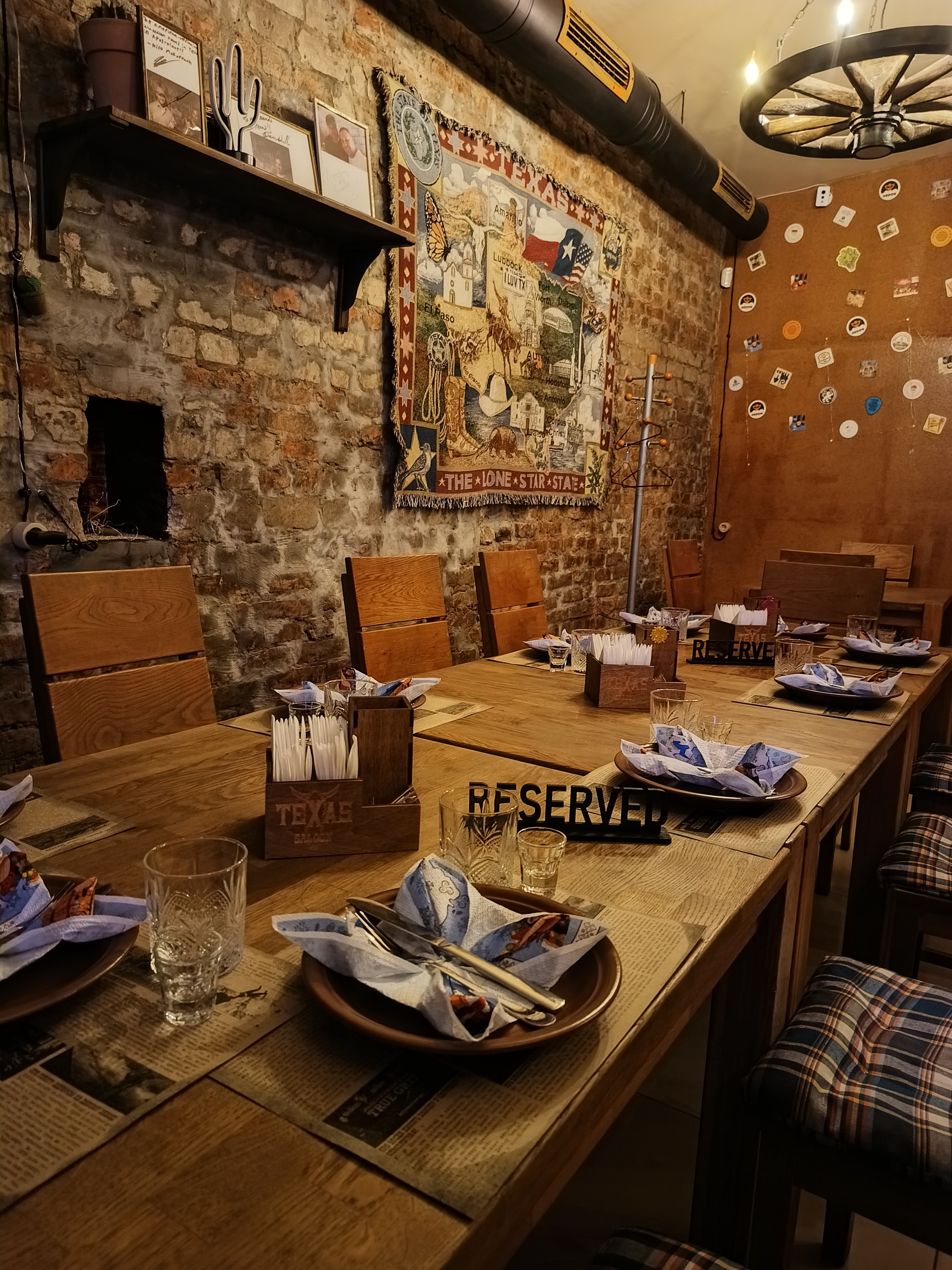 Saloon Texas image 1