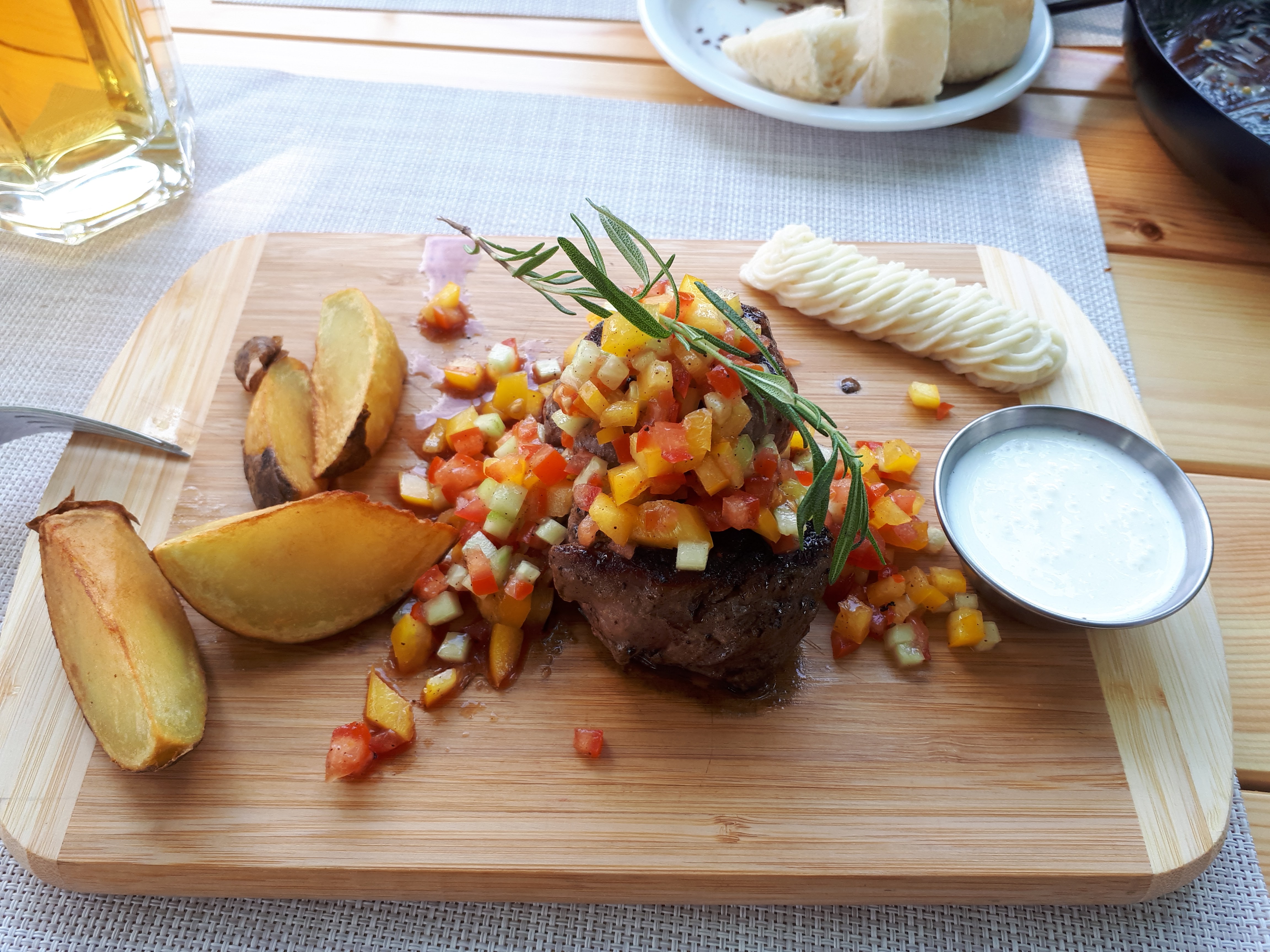 Sky Gastrobar image 4