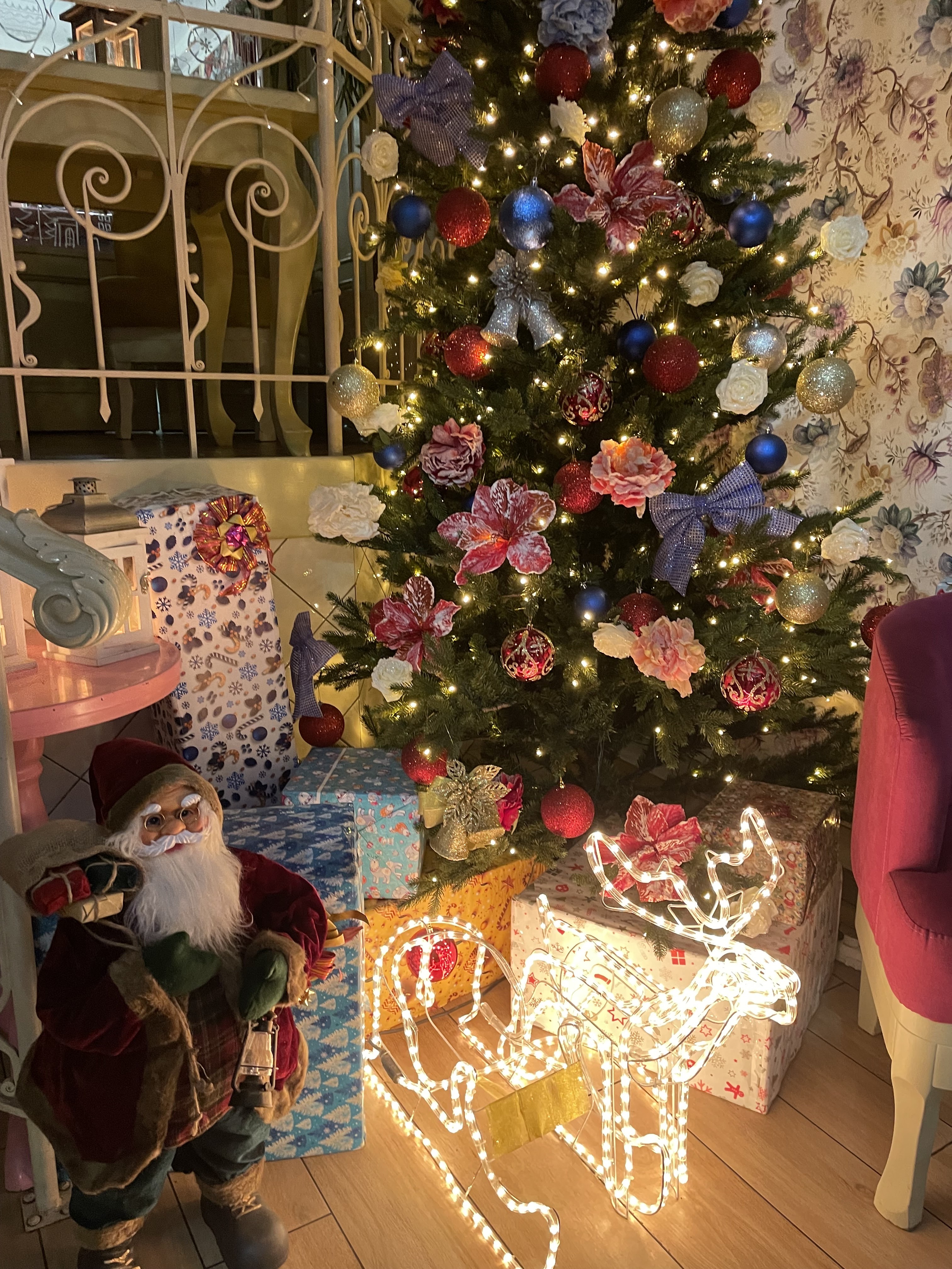 "Lyubov Ta Holuby" image 3