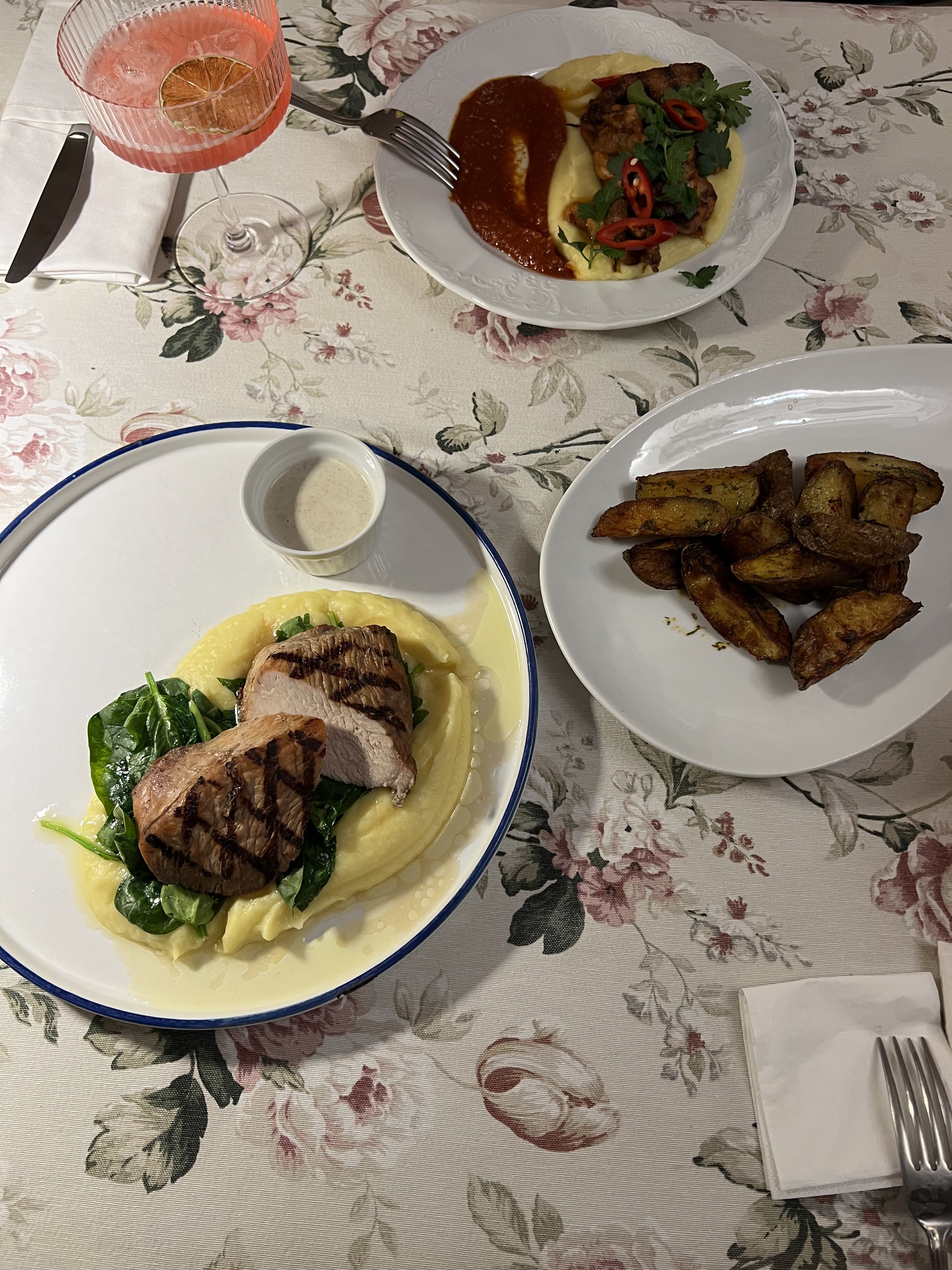 "Lyubov Ta Holuby" image 8