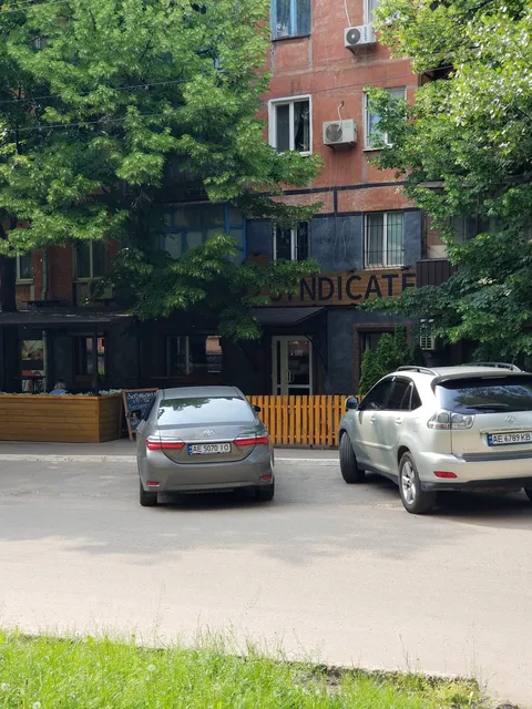 Syndicate image 6
