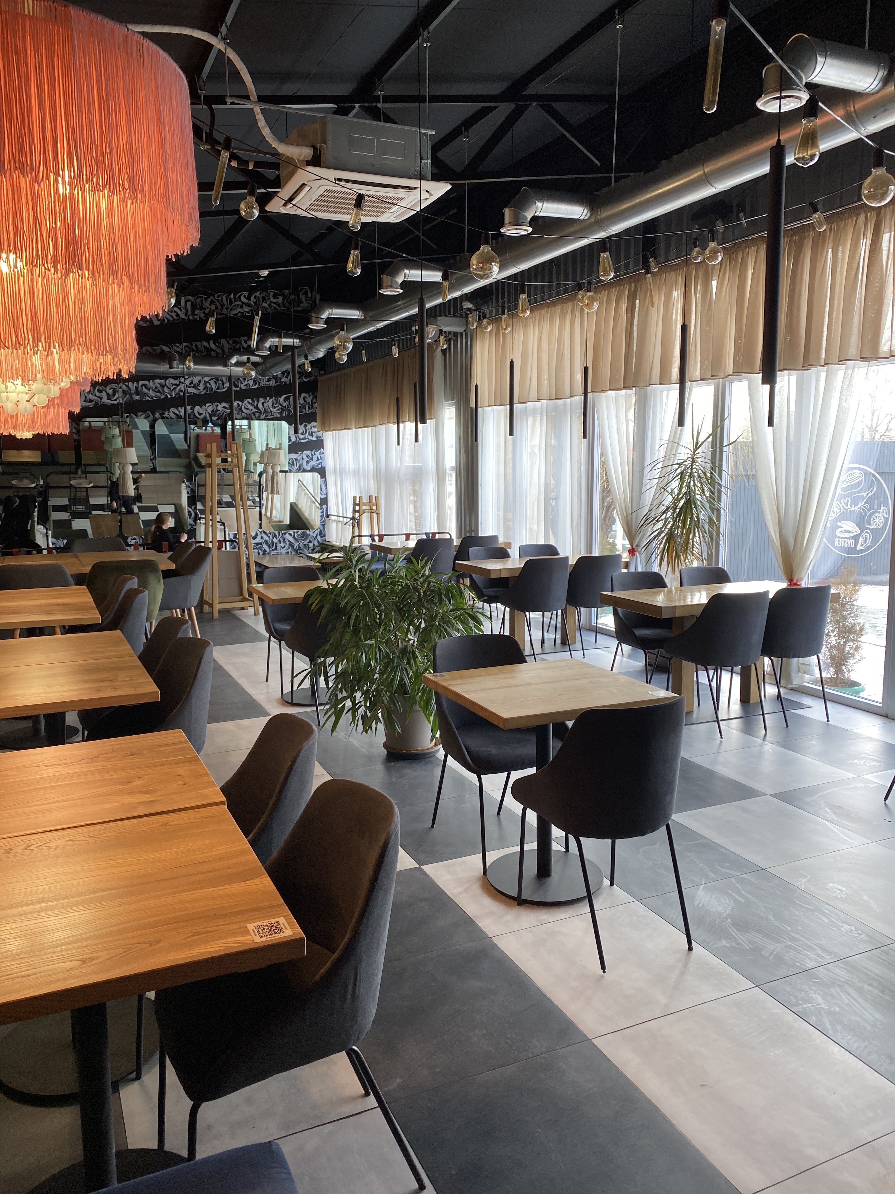 Serotonin gastro cafe (кафе -ресторан) image 5