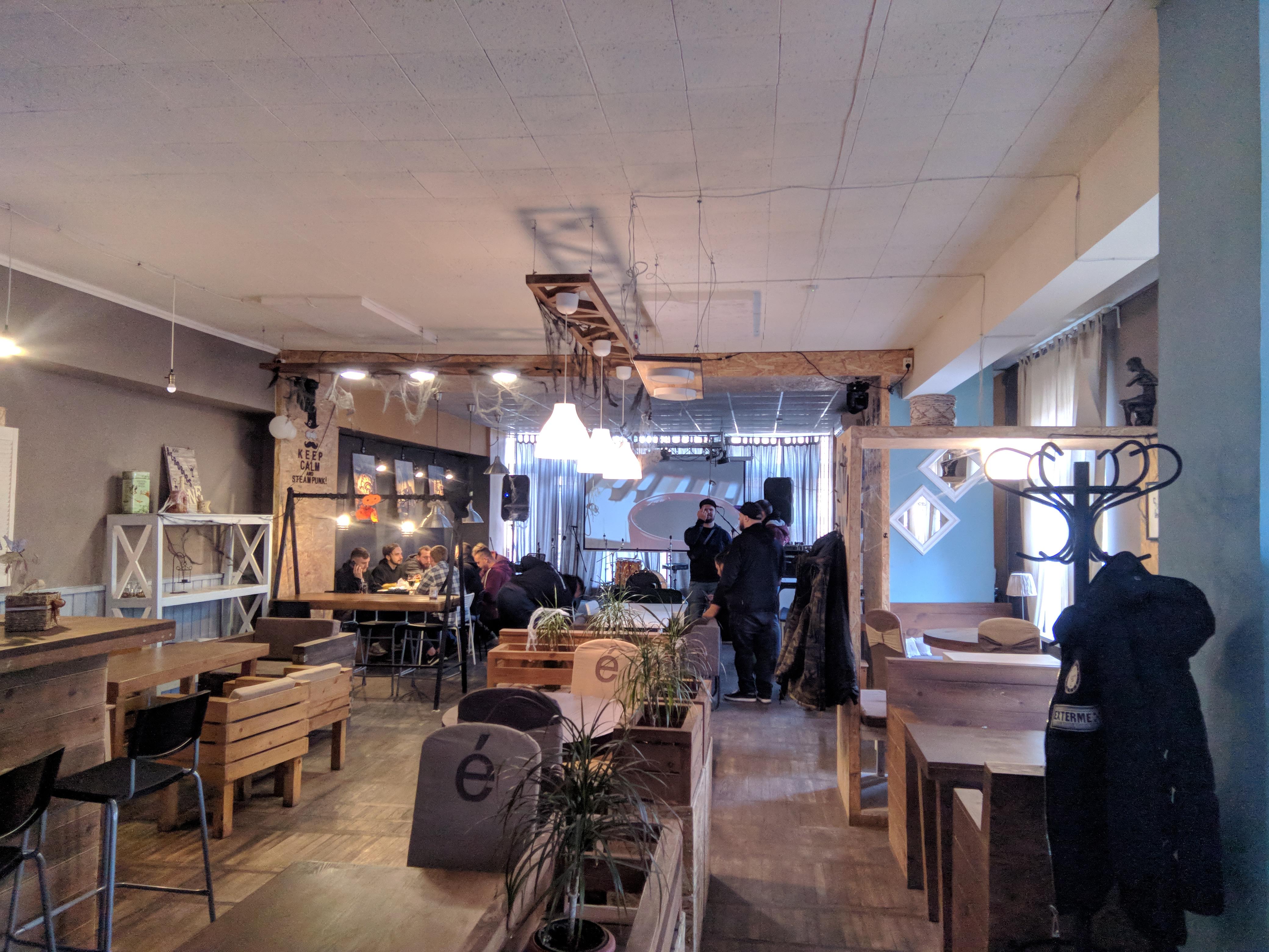 Арт-кафе ETAGE image 8