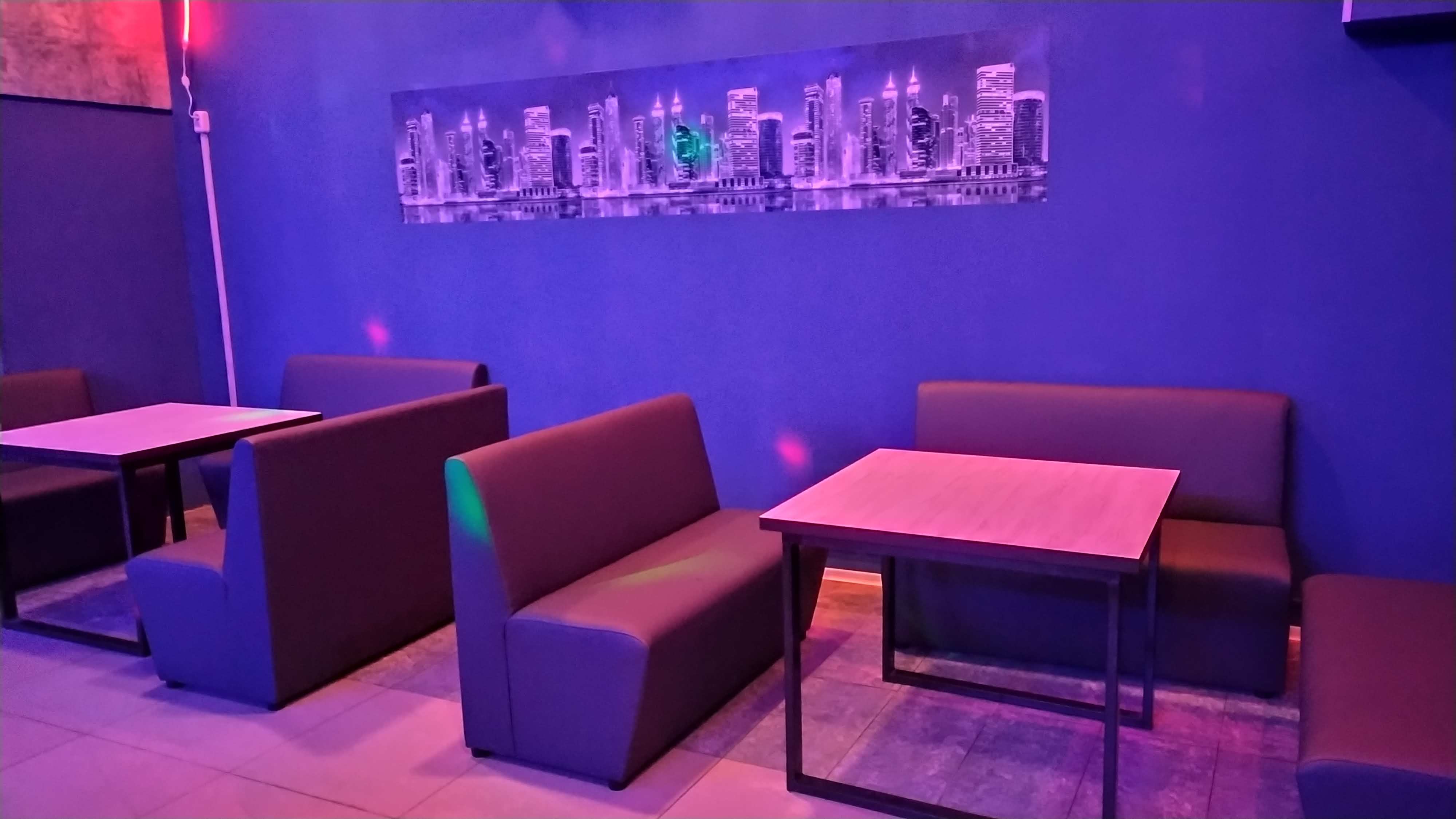 BAD BOYS LOUNGE BAR image 1