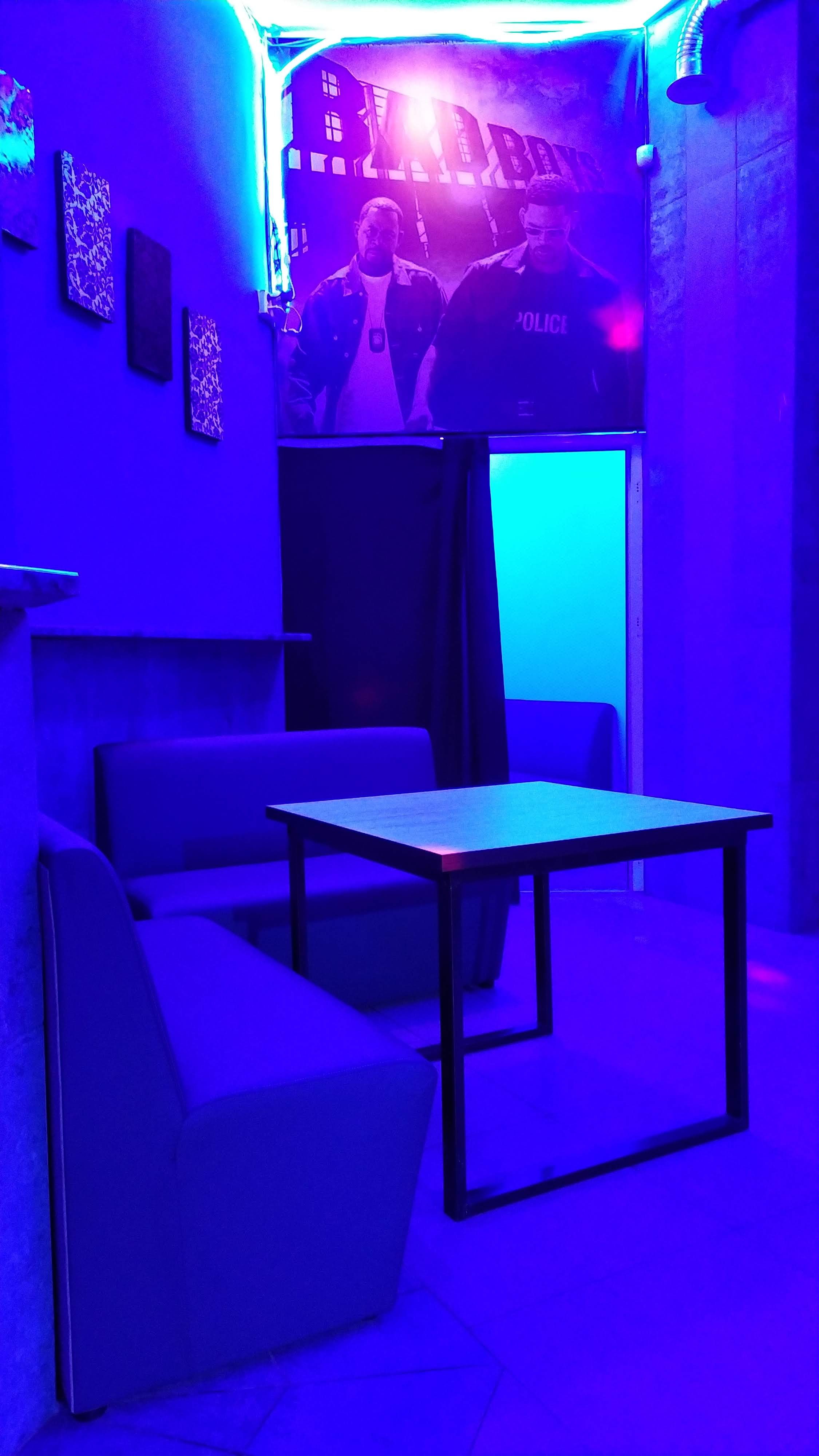 BAD BOYS LOUNGE BAR image 5