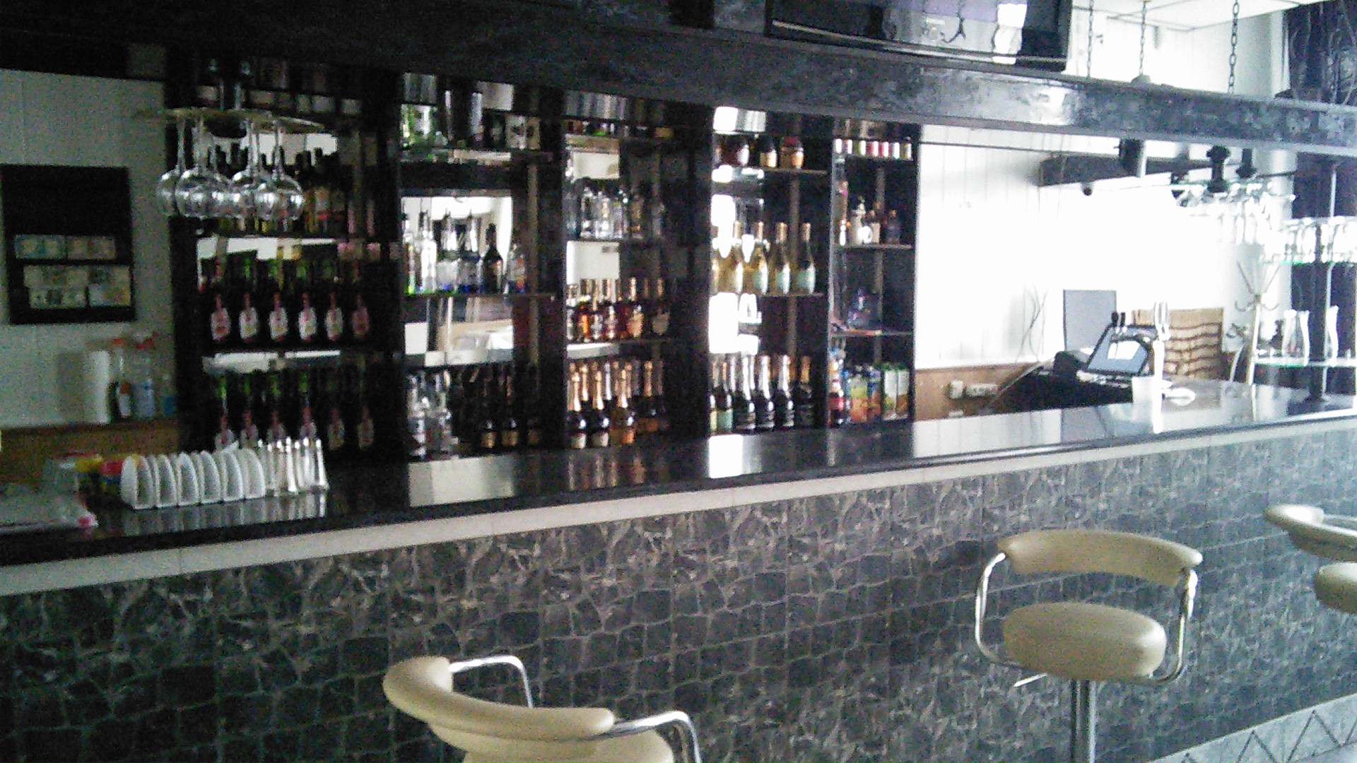 Развлекательный Комплекс "B&W" image 5